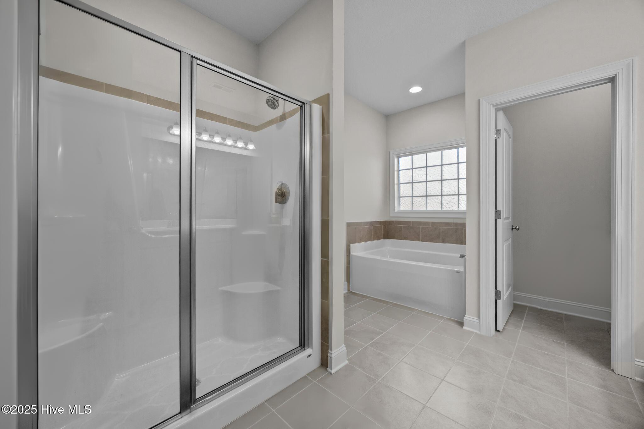 100539854 | Photo 15