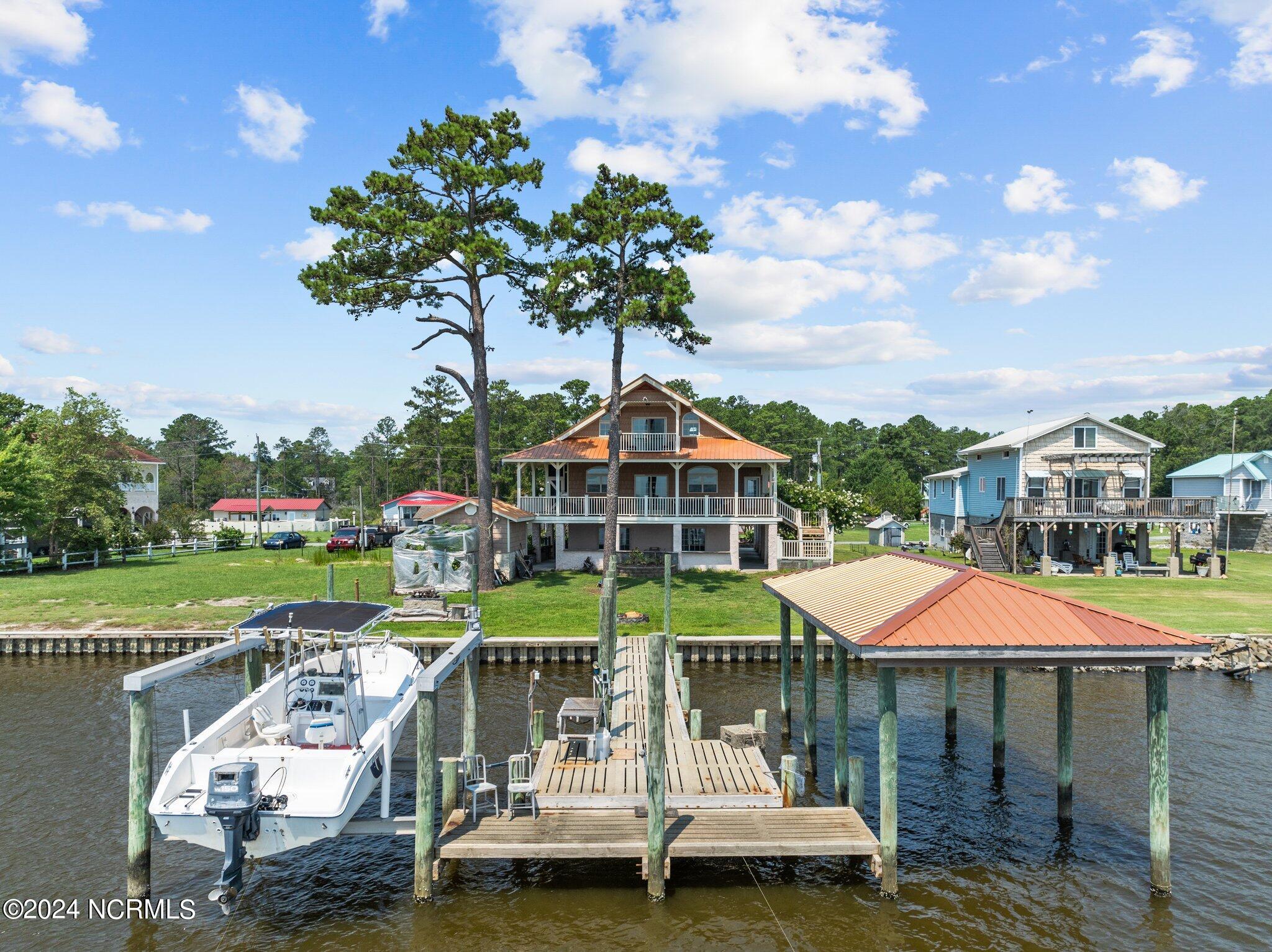 Homes for sale in Belhaven, NC | 39 Beach Rd S, Belhaven, NC 27810 | MLS# 100457075