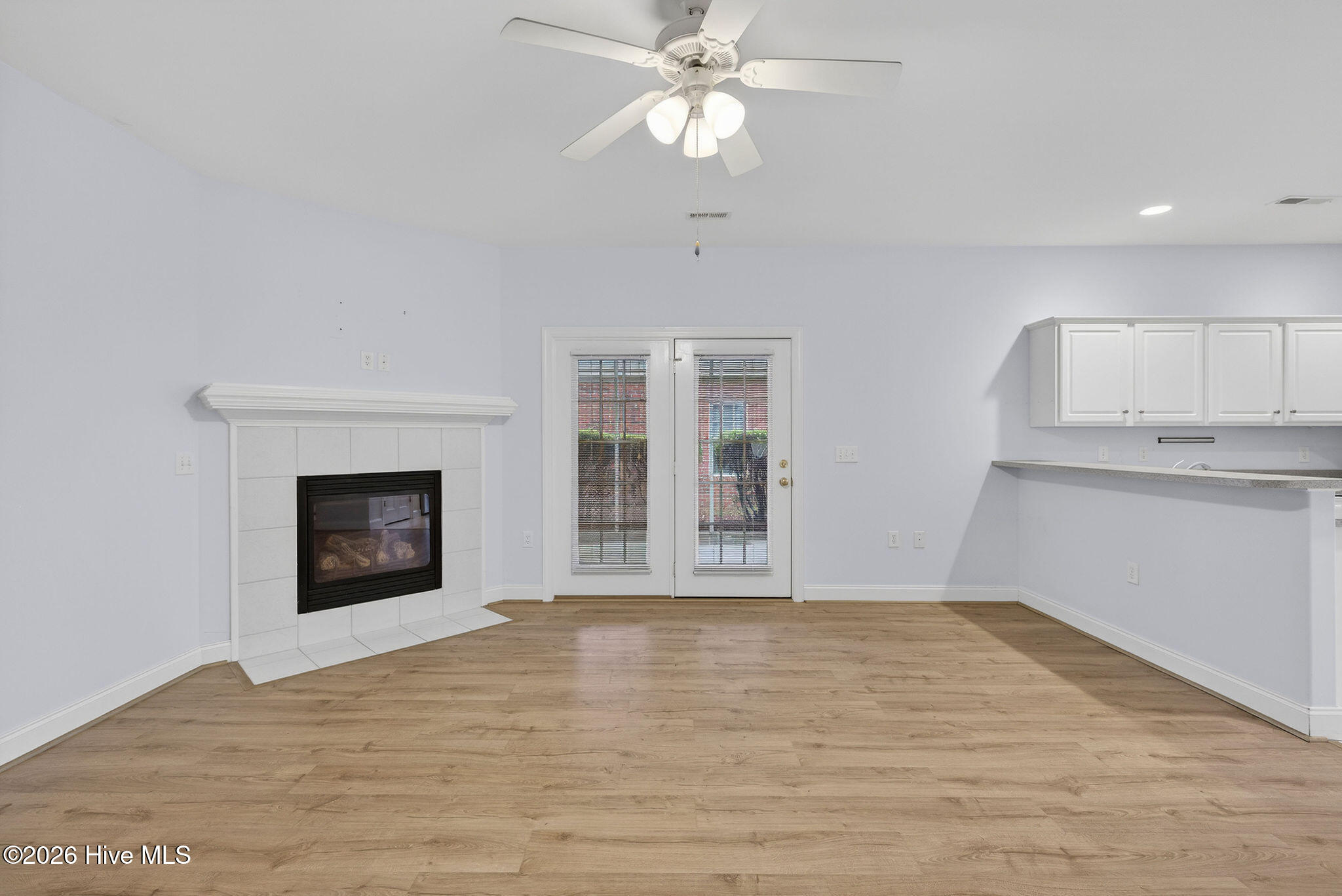 100561497 | Photo 18