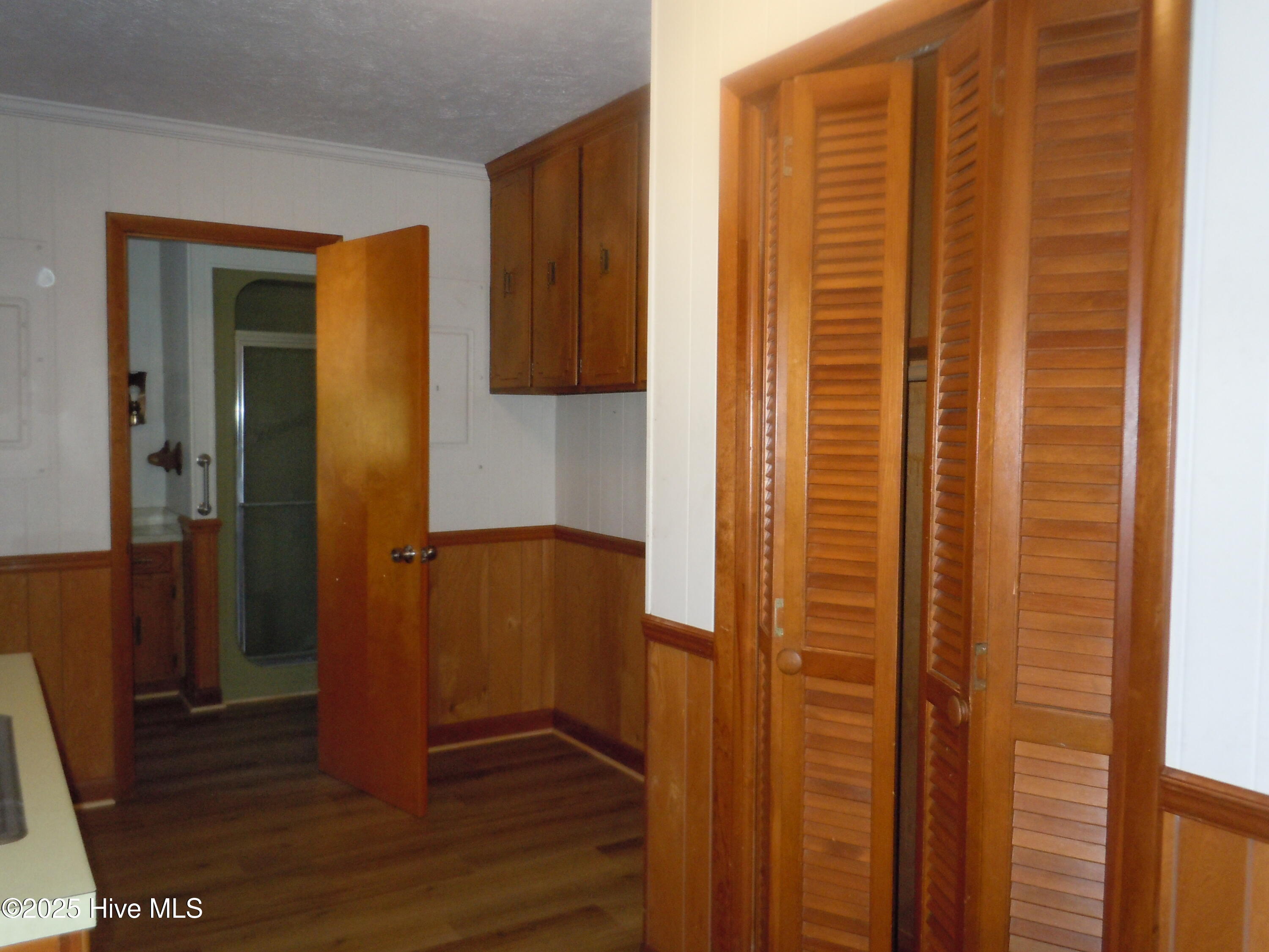 100533053 | Photo 58