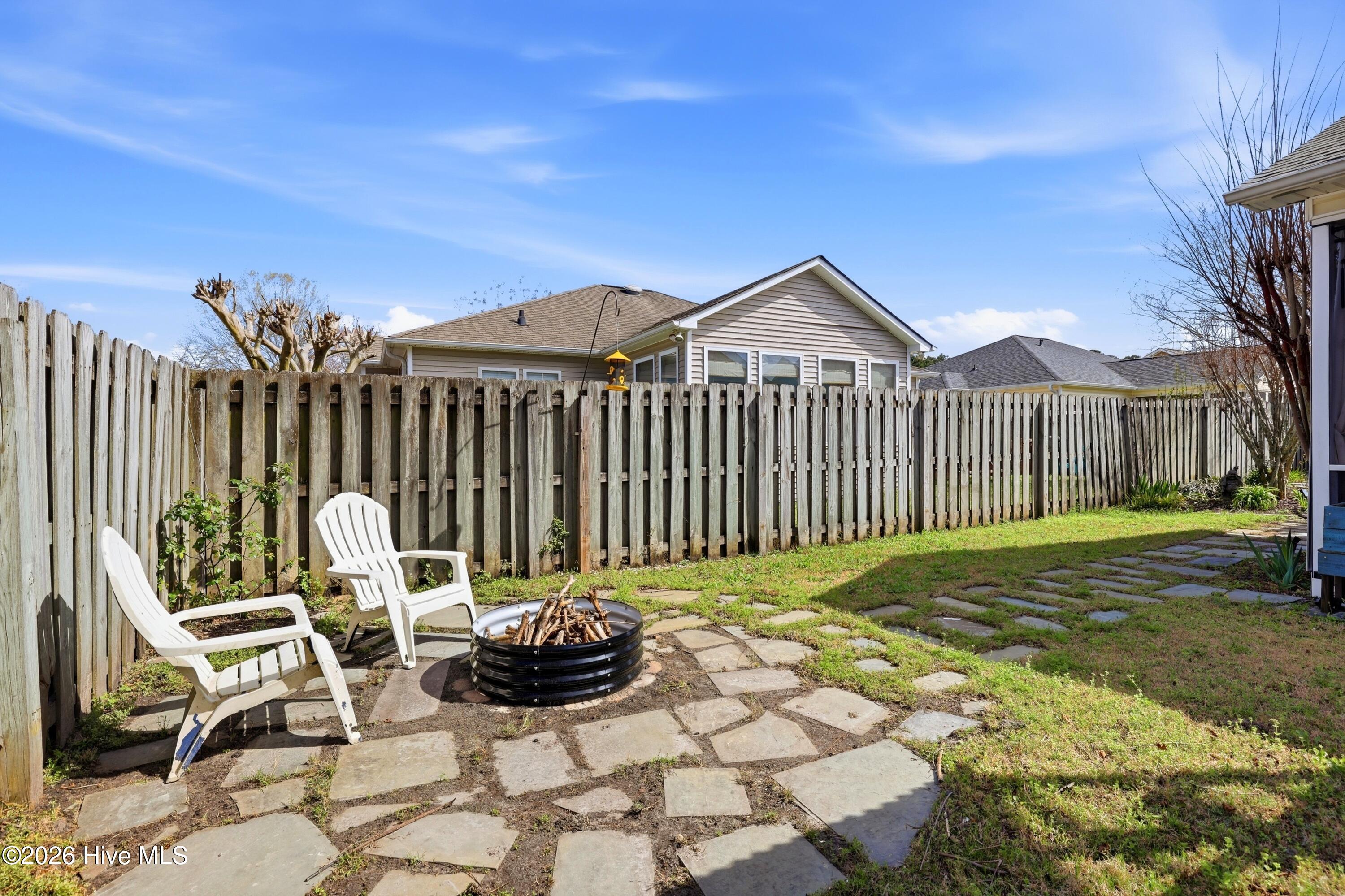 100560497 | Photo 40