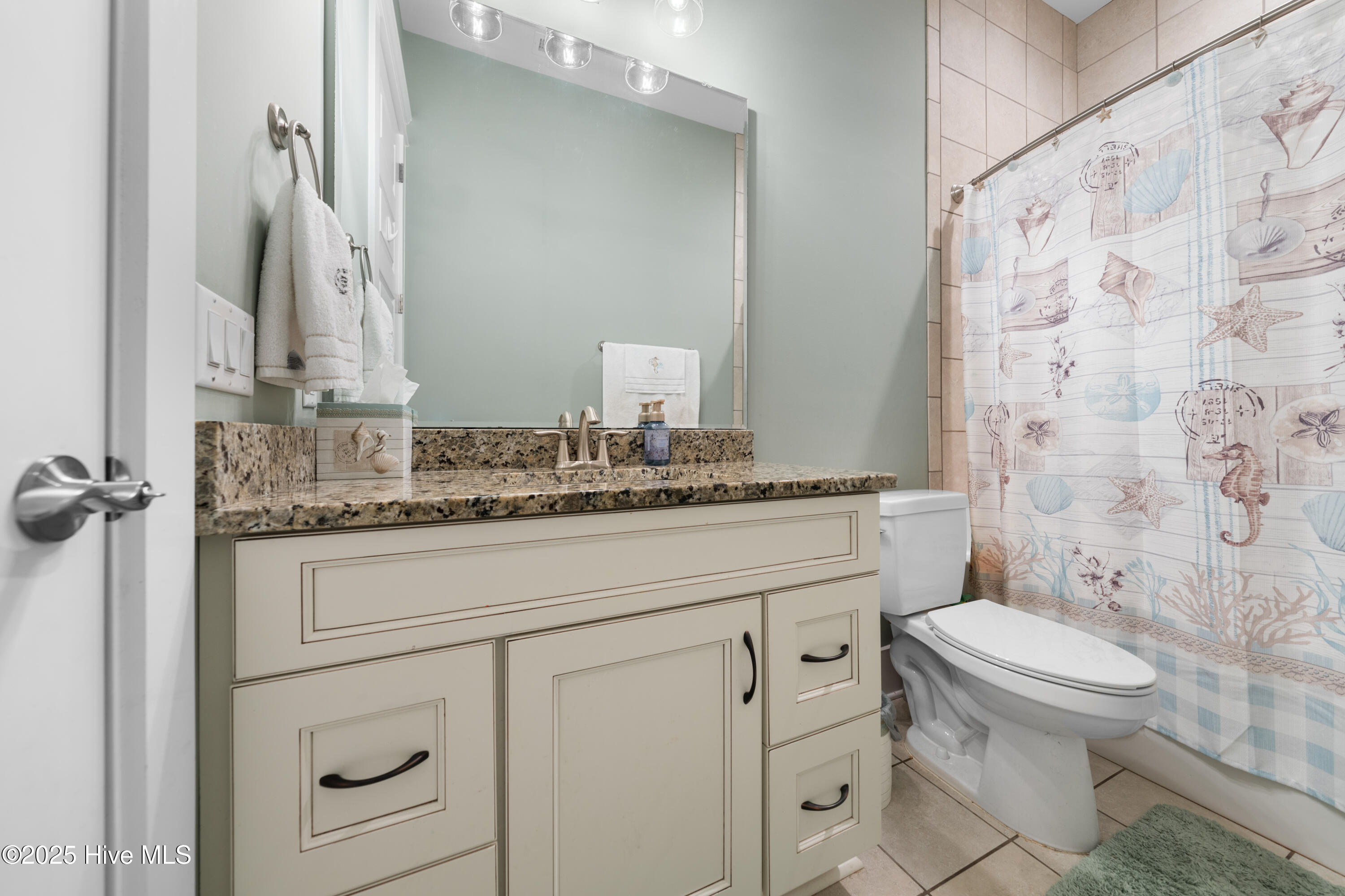 100494528 | Photo 43