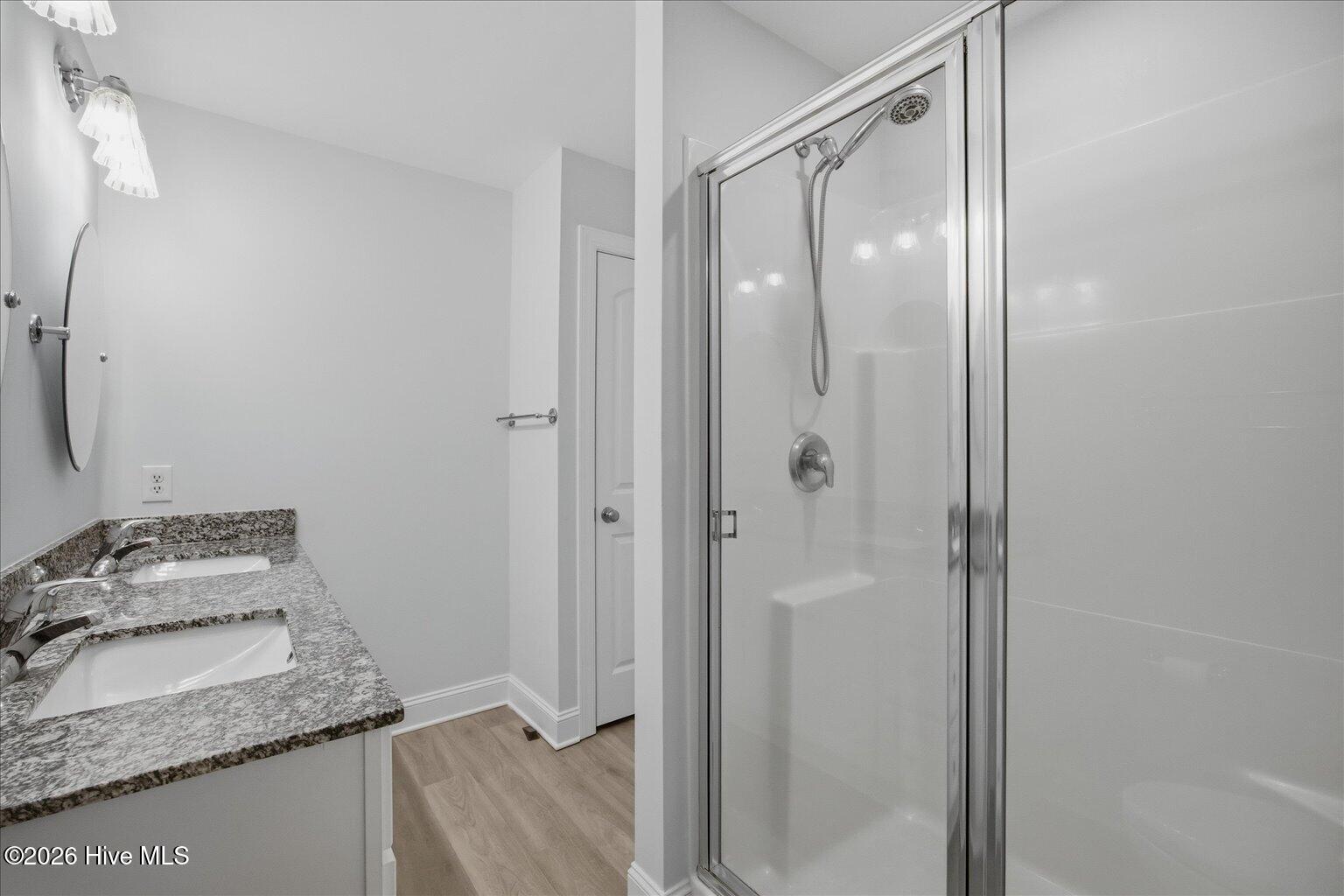 100557907 | Photo 22