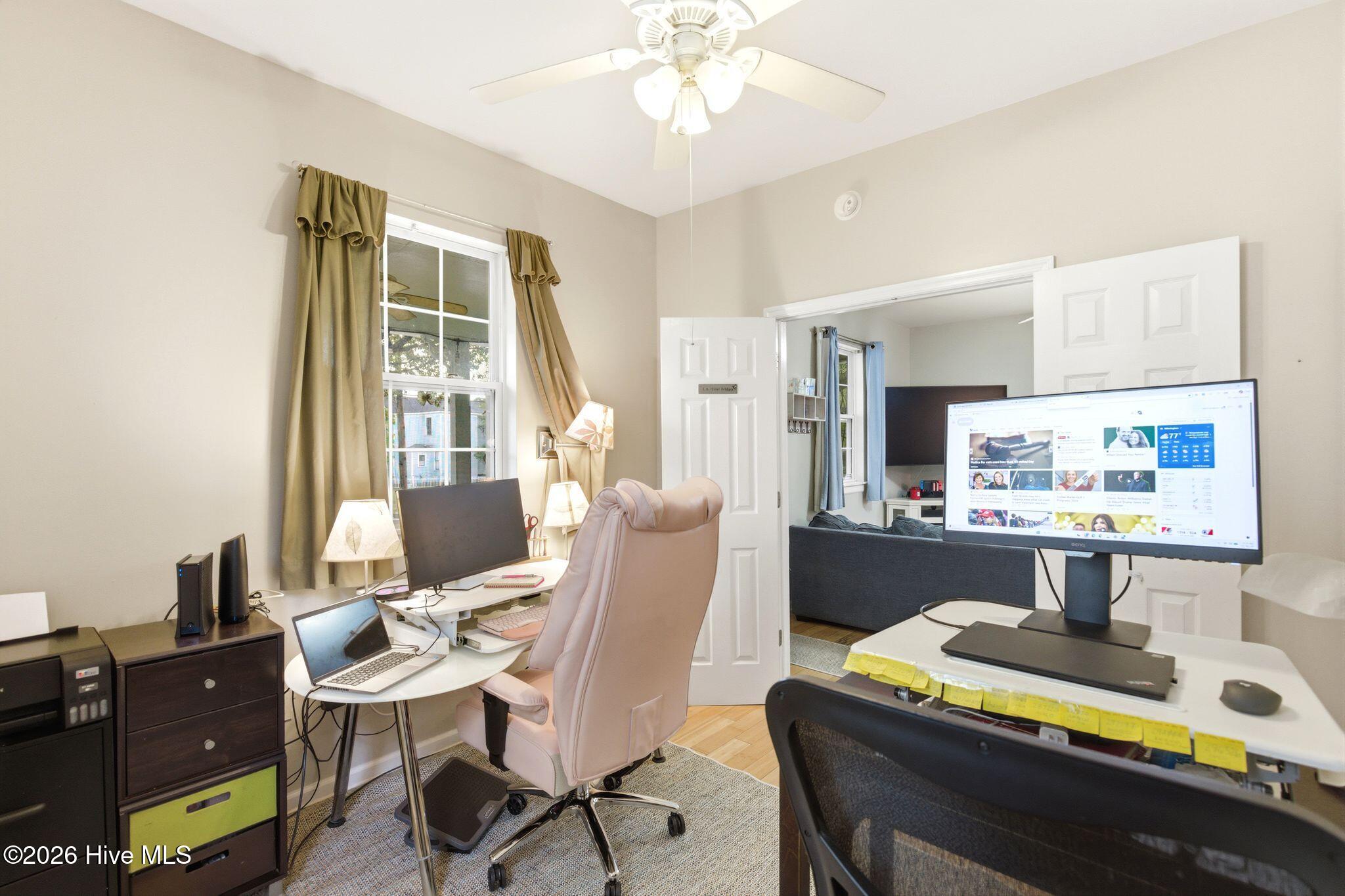 100564612 | Photo 29