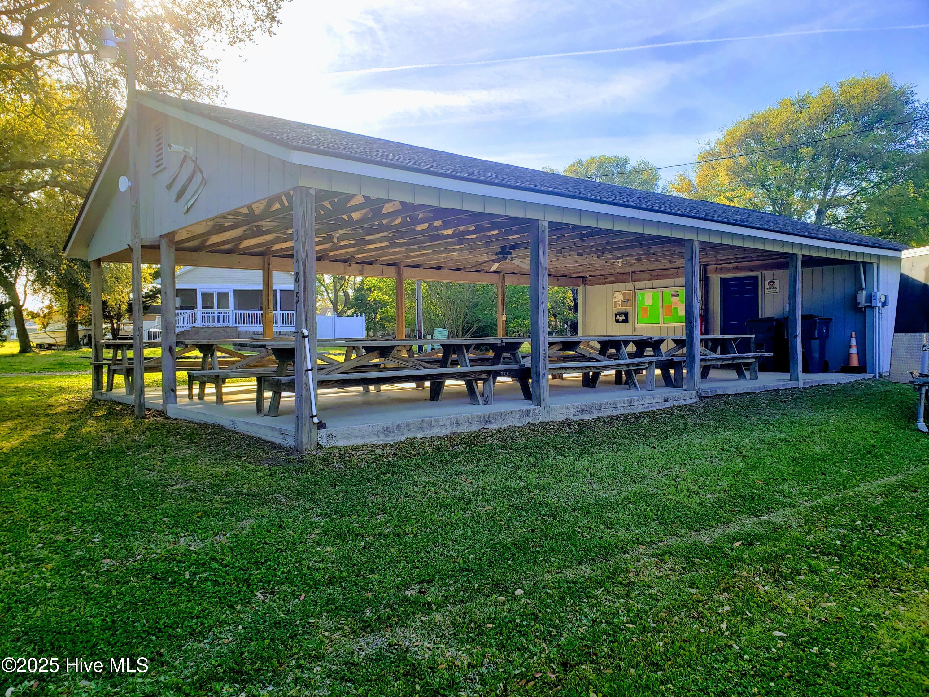 100530001 | Photo 65