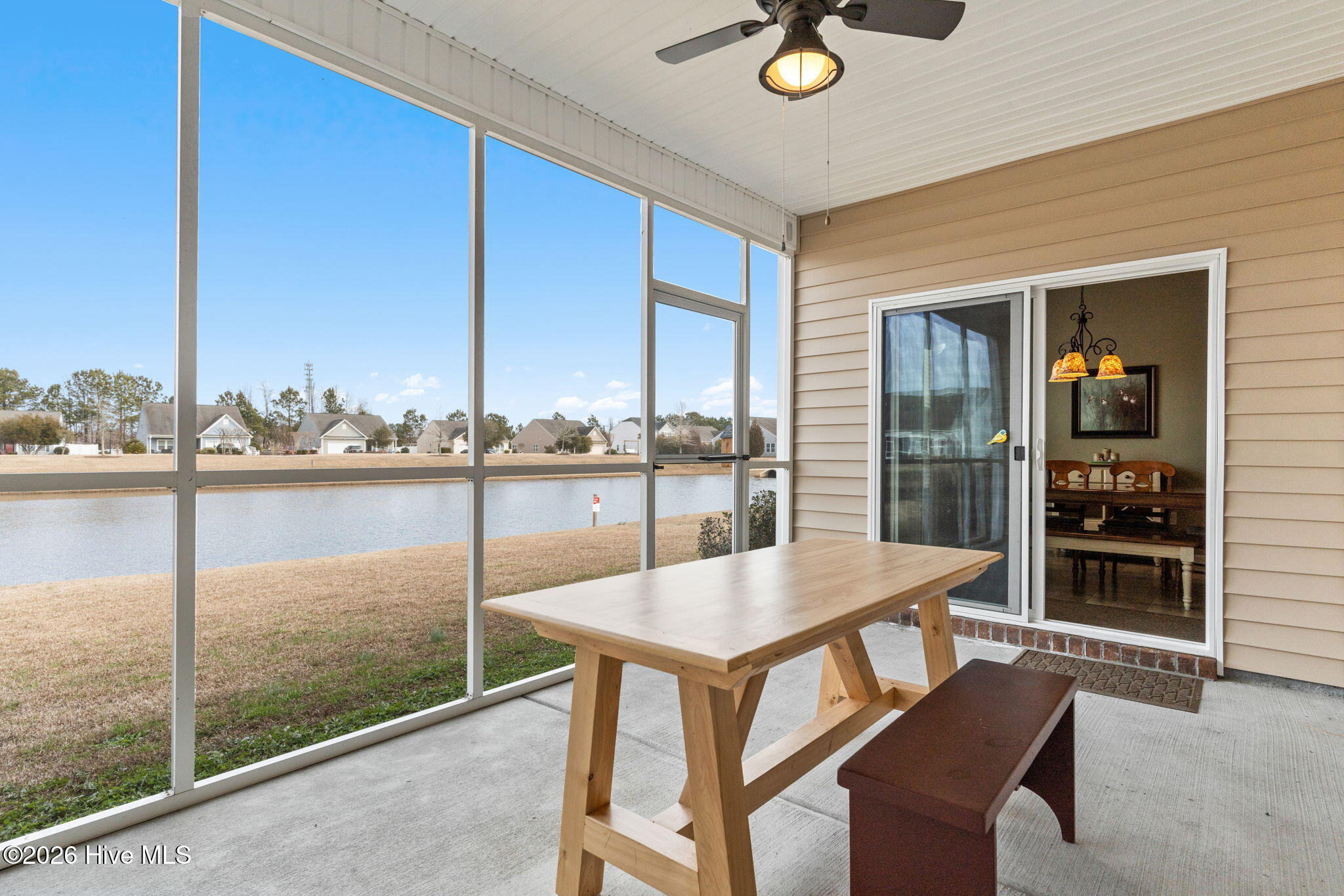 100553647 | Photo 36