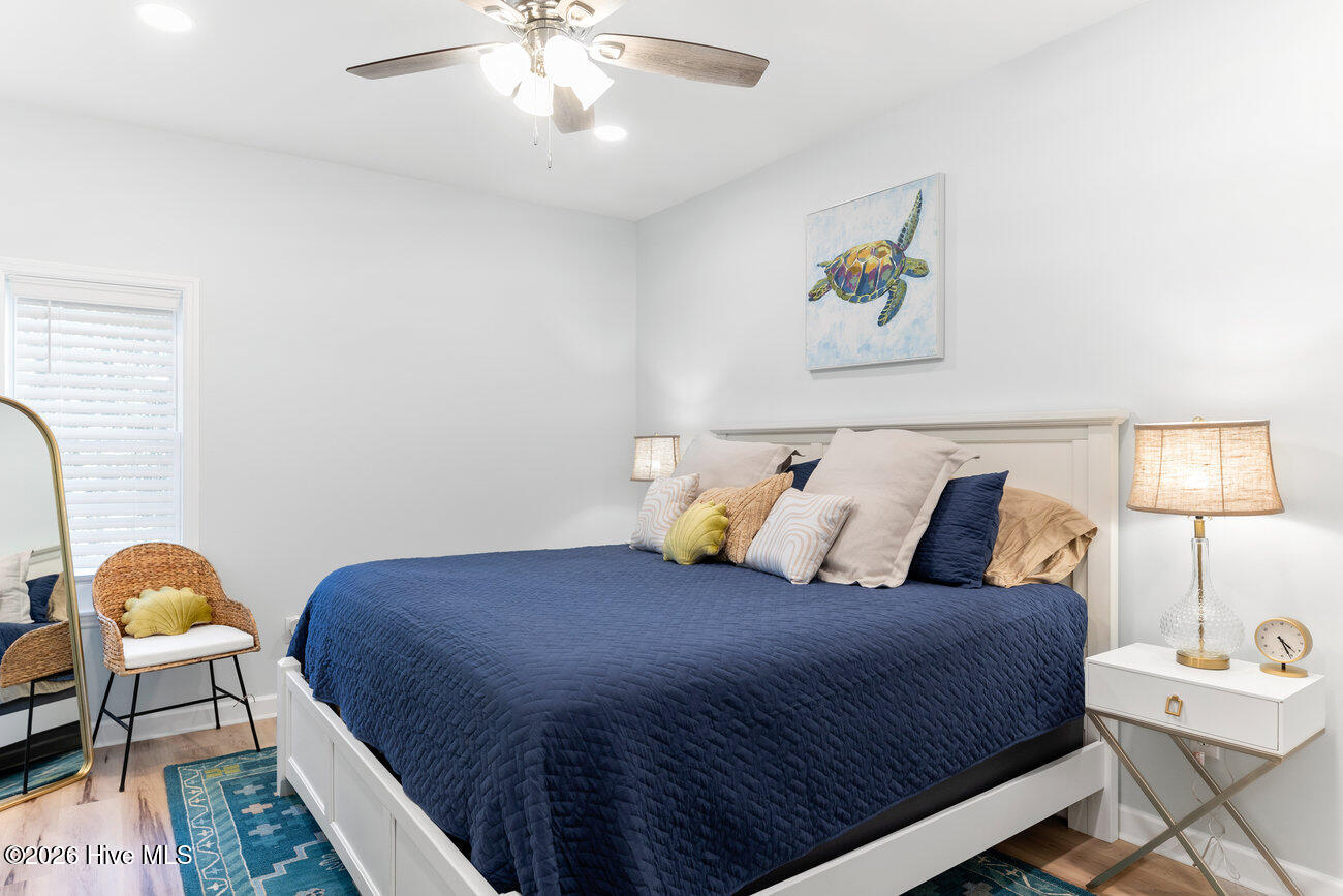 100547477 | Photo 14