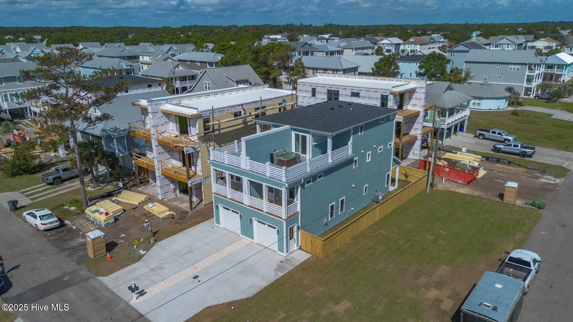 100534811 | Photo 48