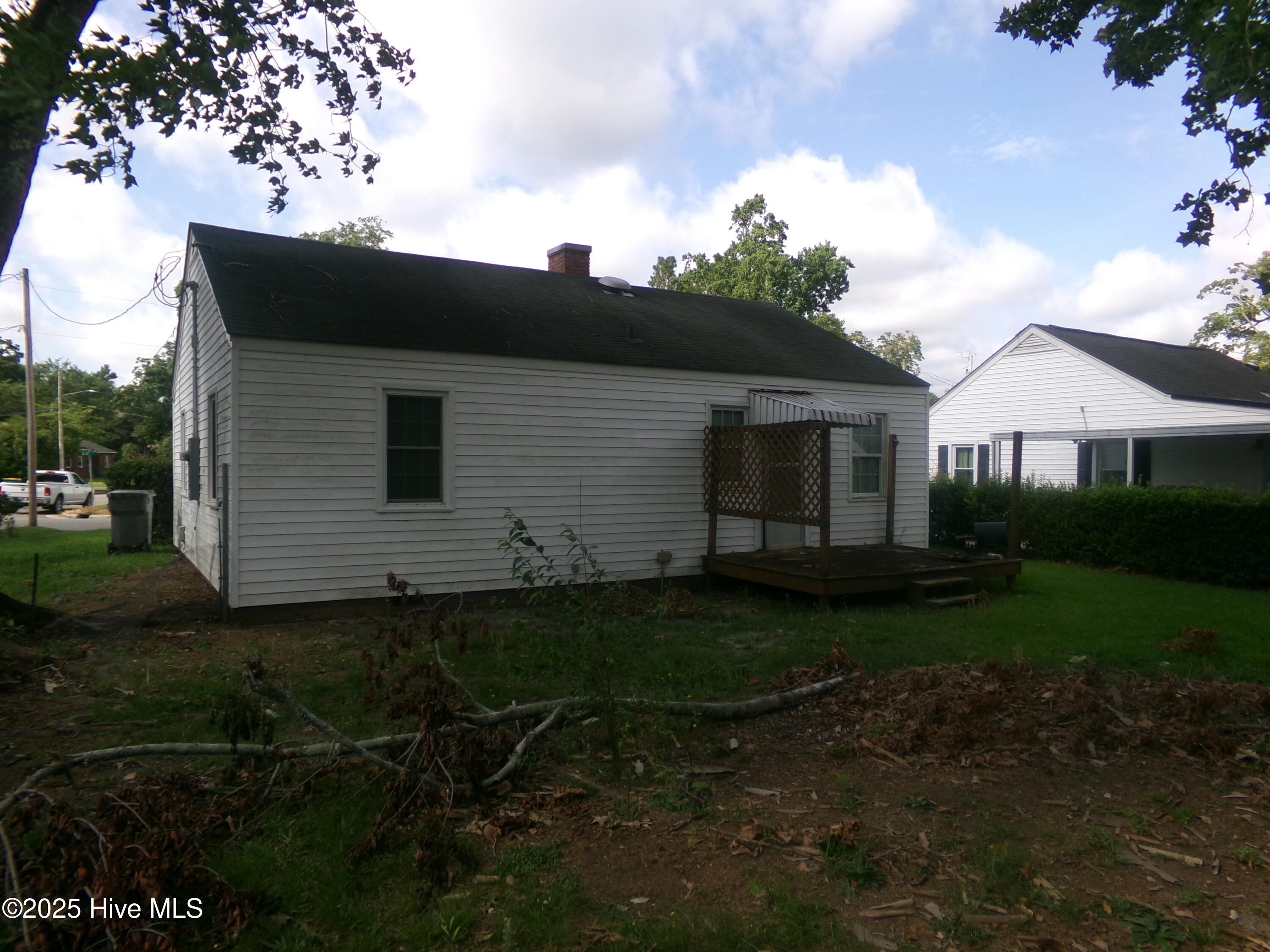 Homes for sale in Lumberton, NC | 1009 E 6Th St, Lumberton, NC 28358 | MLS# 100517034