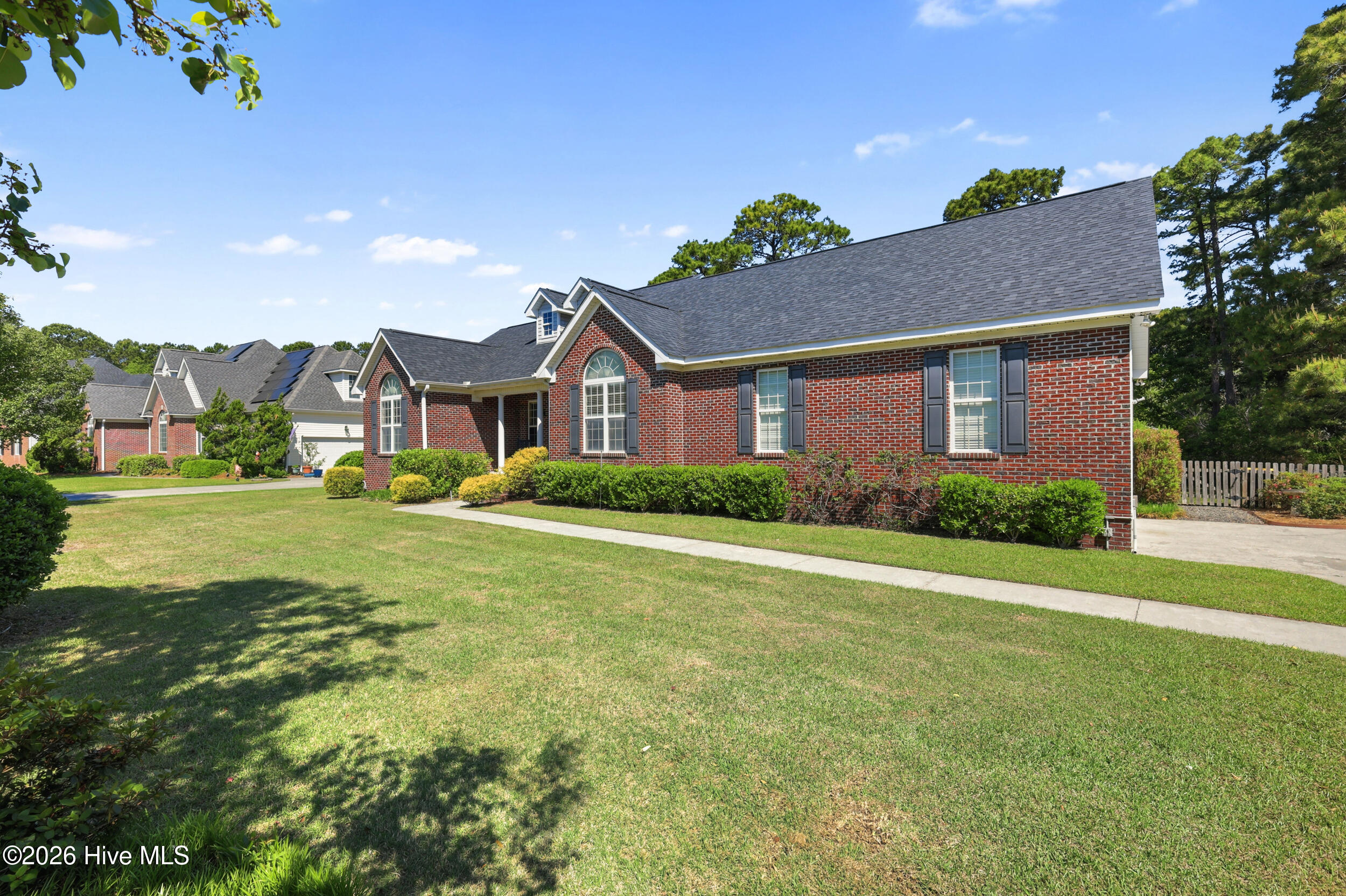 100568942 | Photo 43