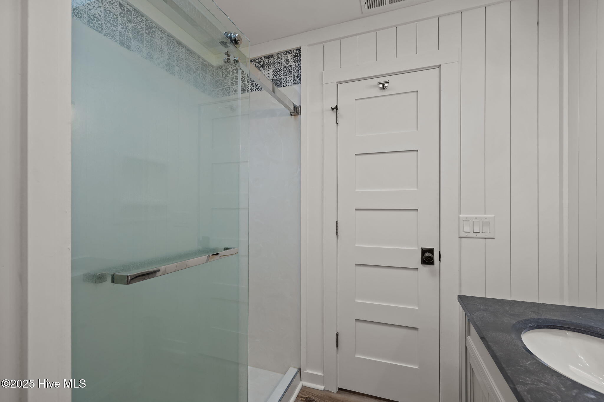 100536314 | Photo 29