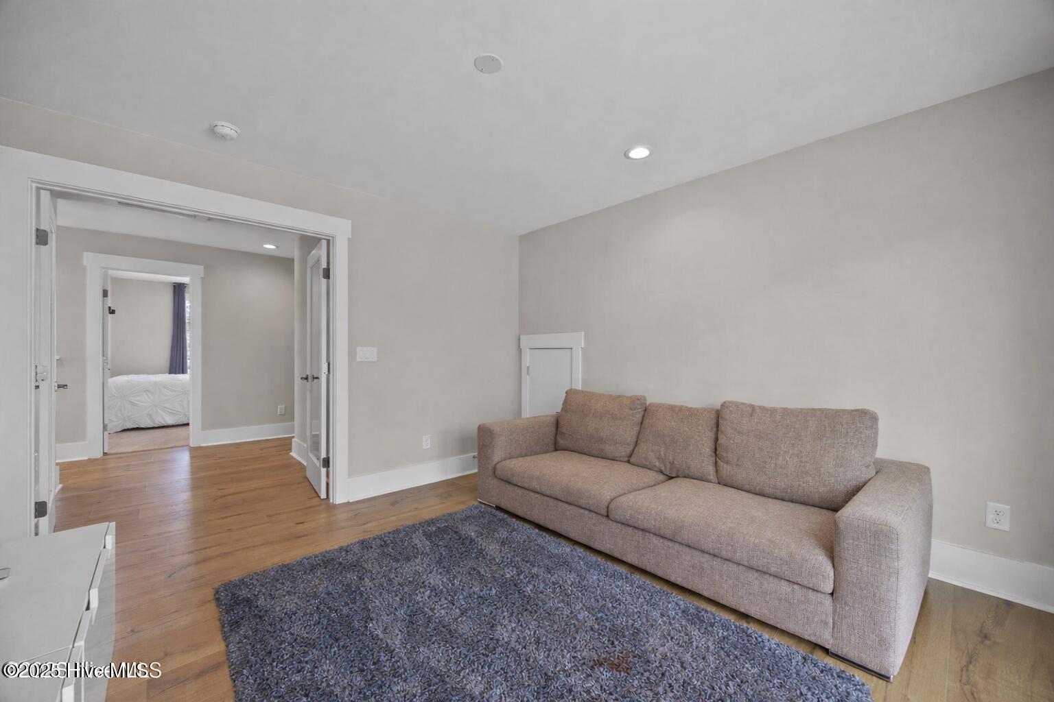 100532896 | Photo 39