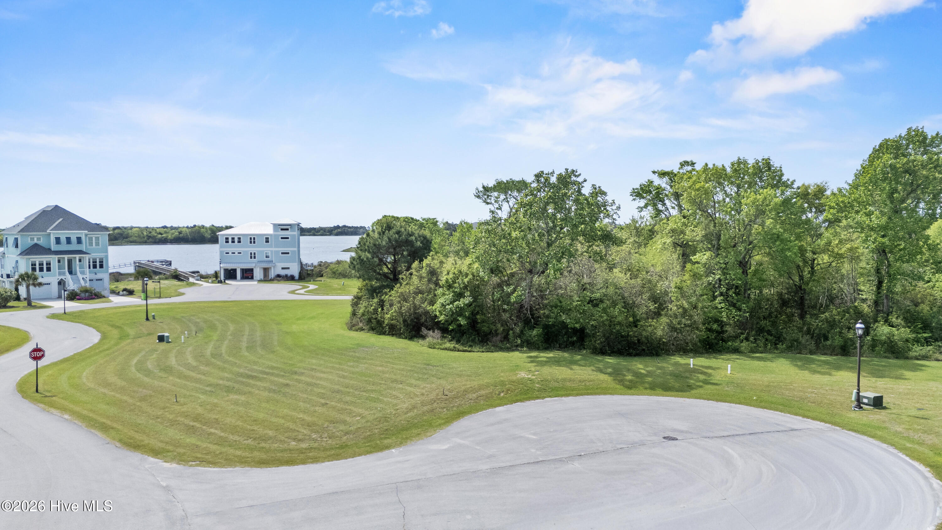 100567566 | Photo 16