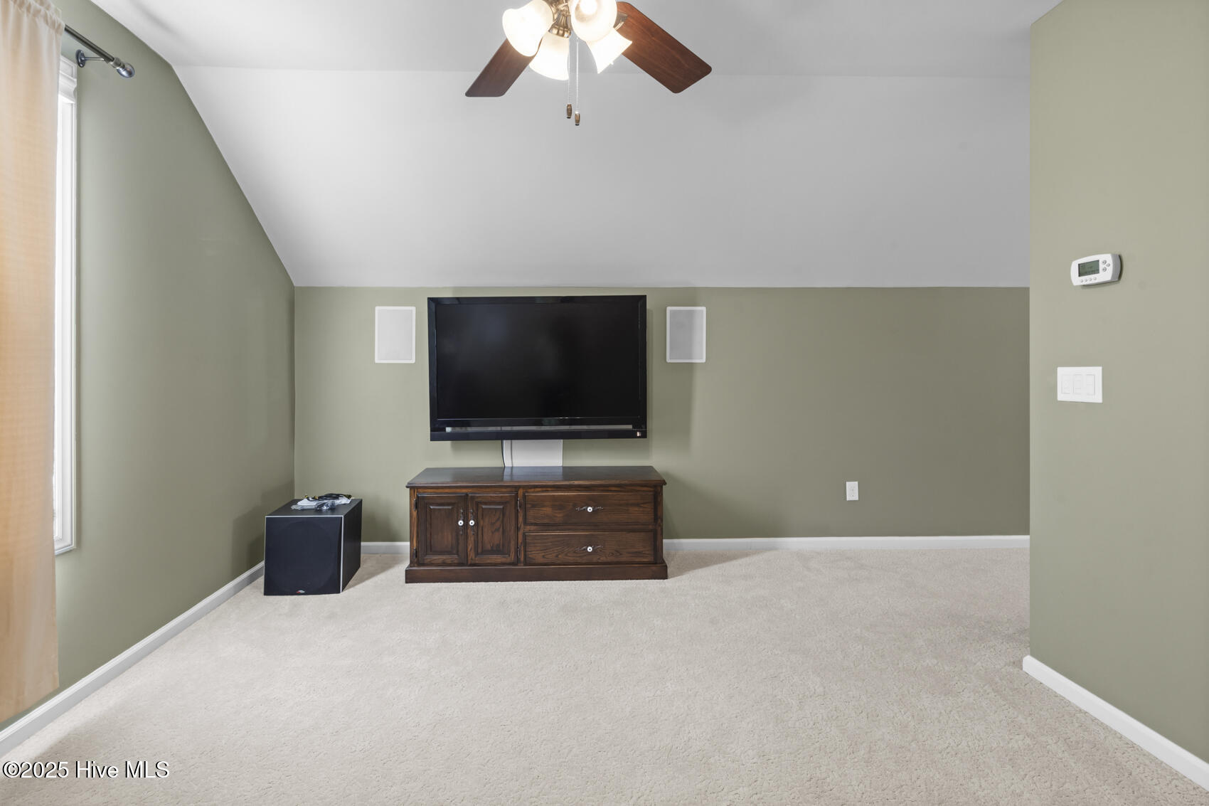 100501519 | Photo 48