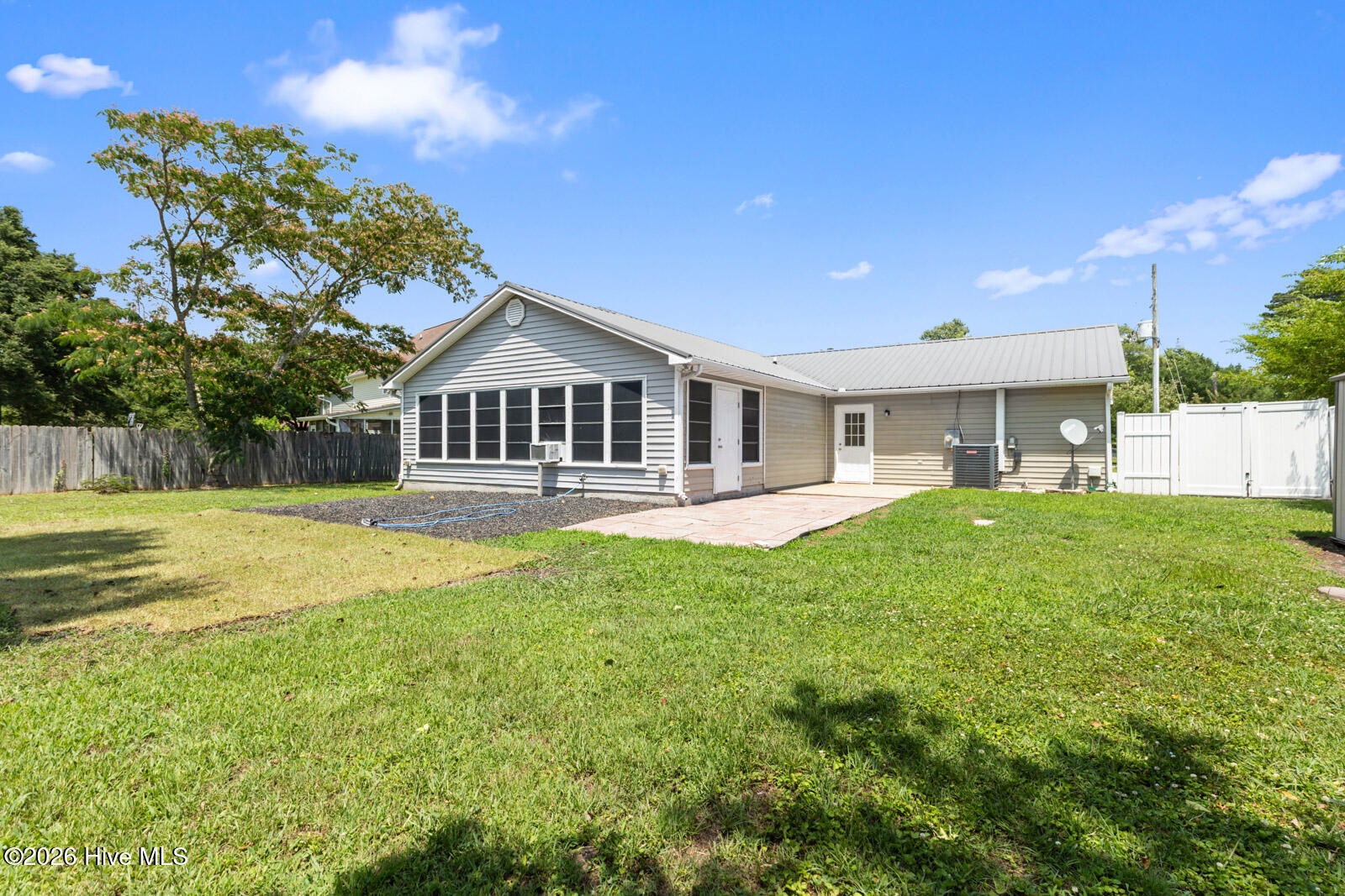 333 Little John Lane,Havelock