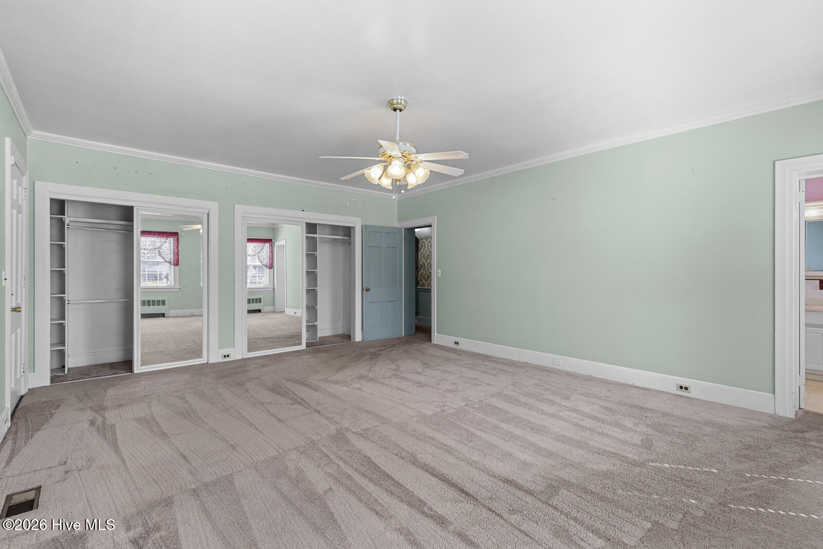 100557416 | Photo 45