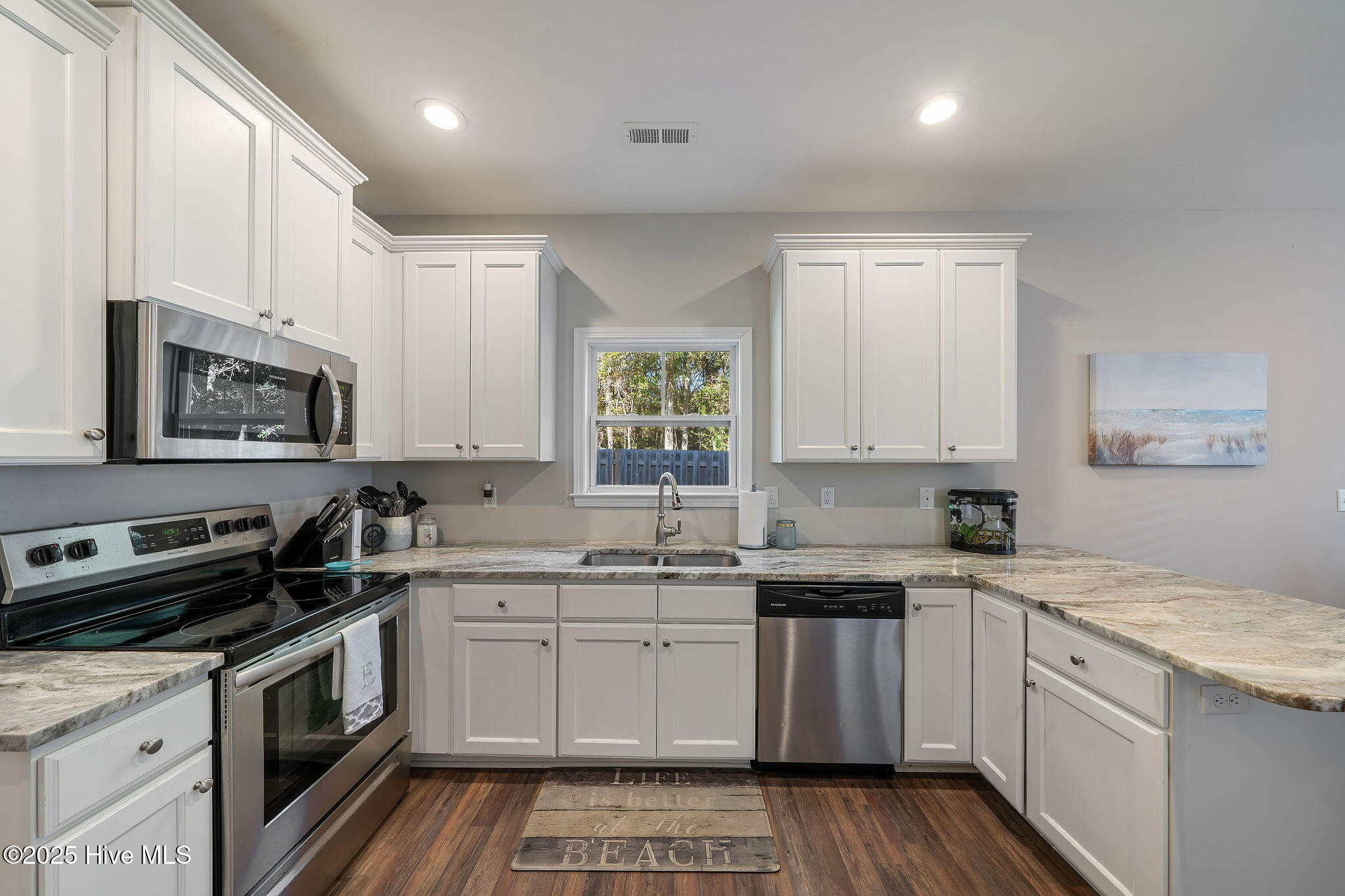 100545162 | Photo 21