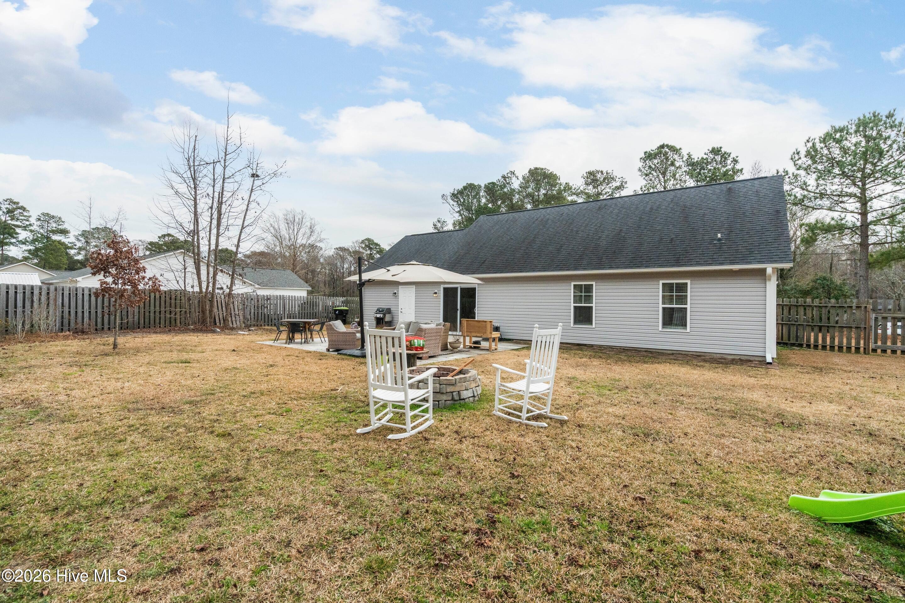 100549435 | Photo 45