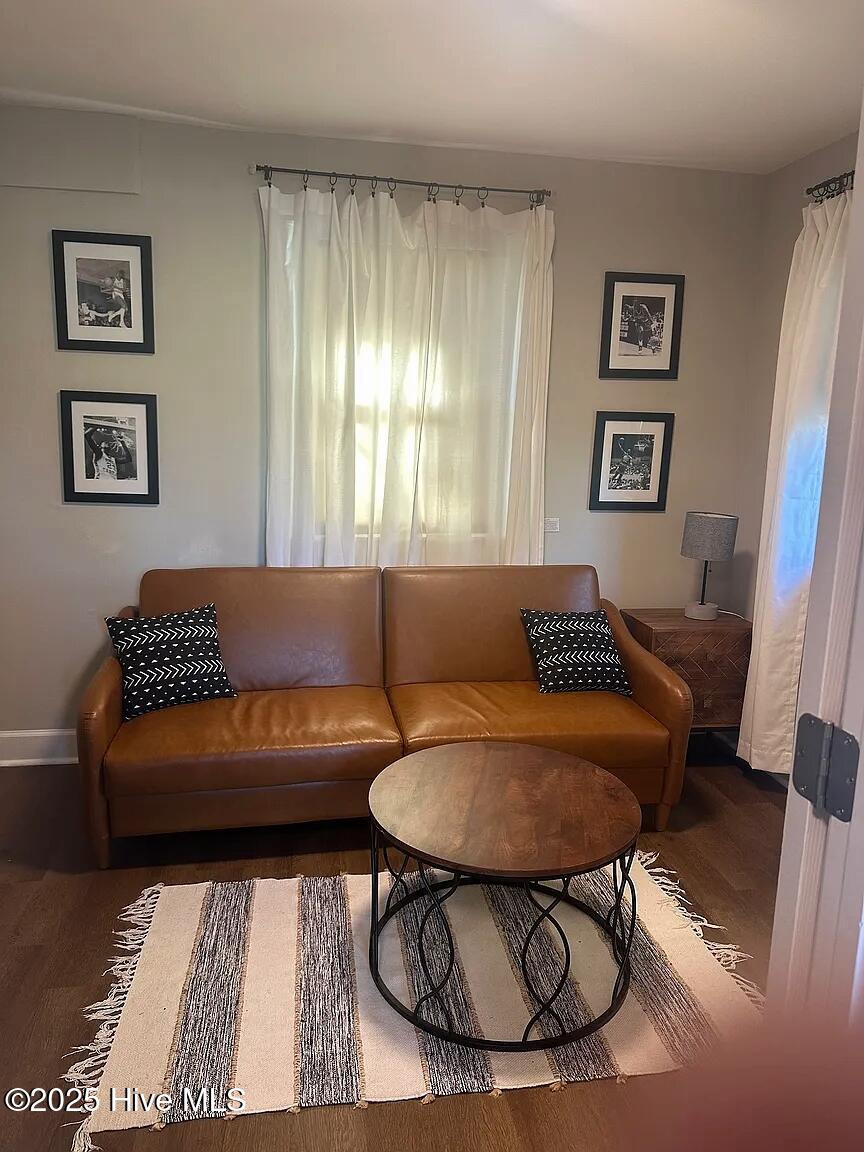 100543079 | Photo 15