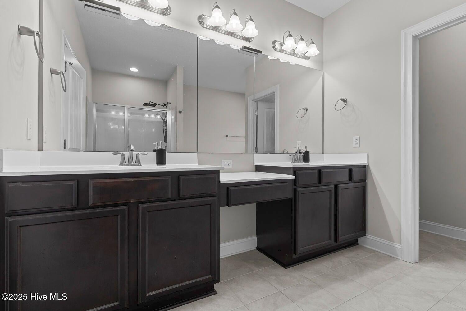 100545840 | Photo 17