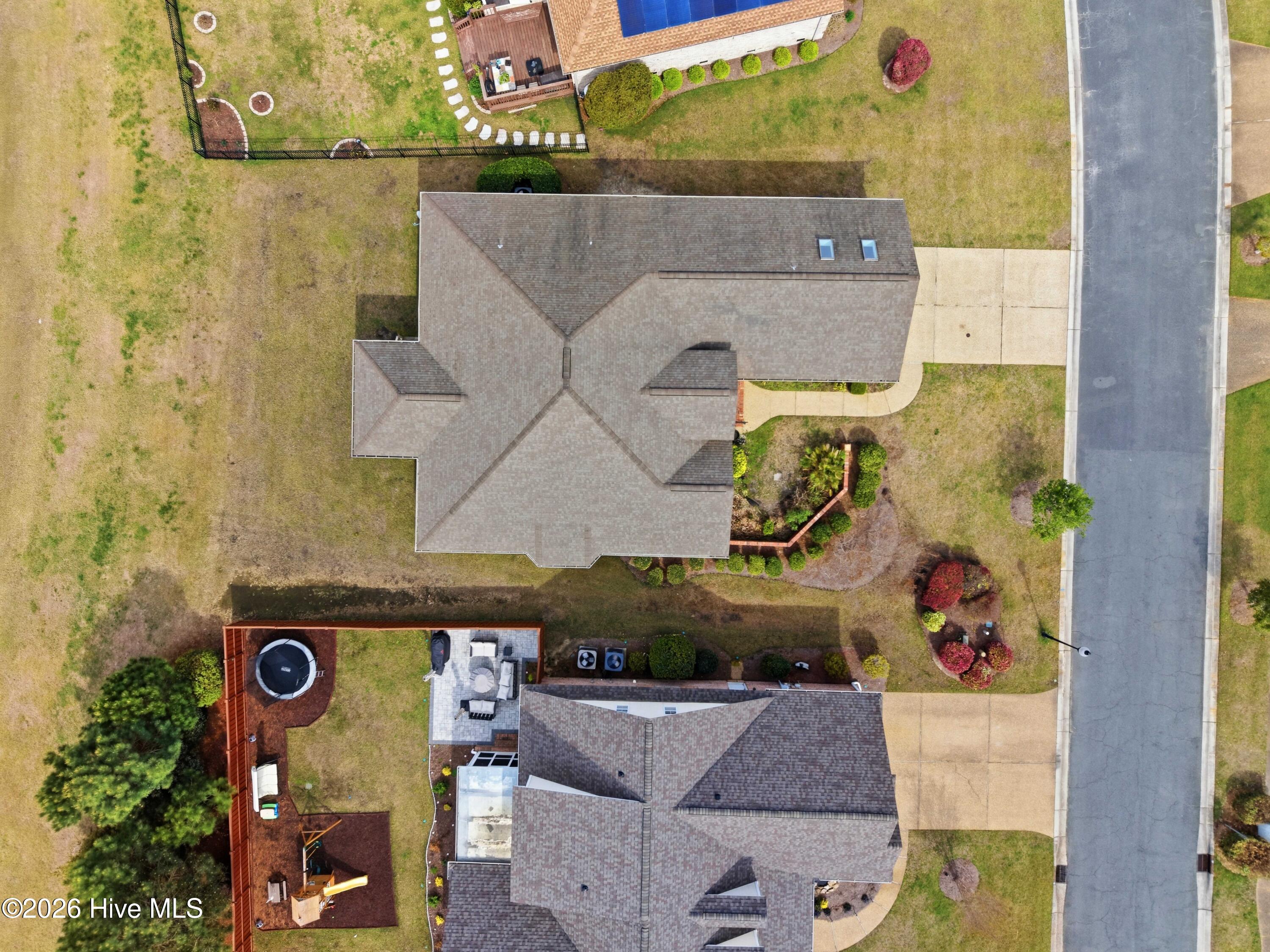 100562677 | Photo 43