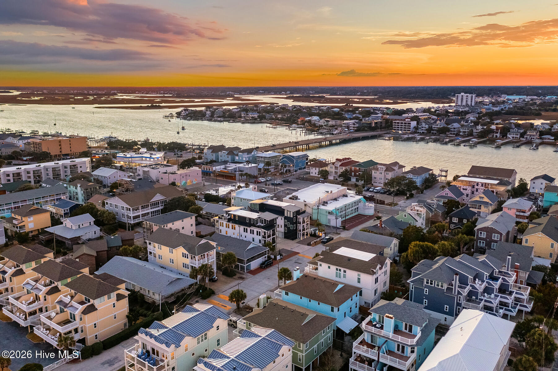 100560077 | Photo 57