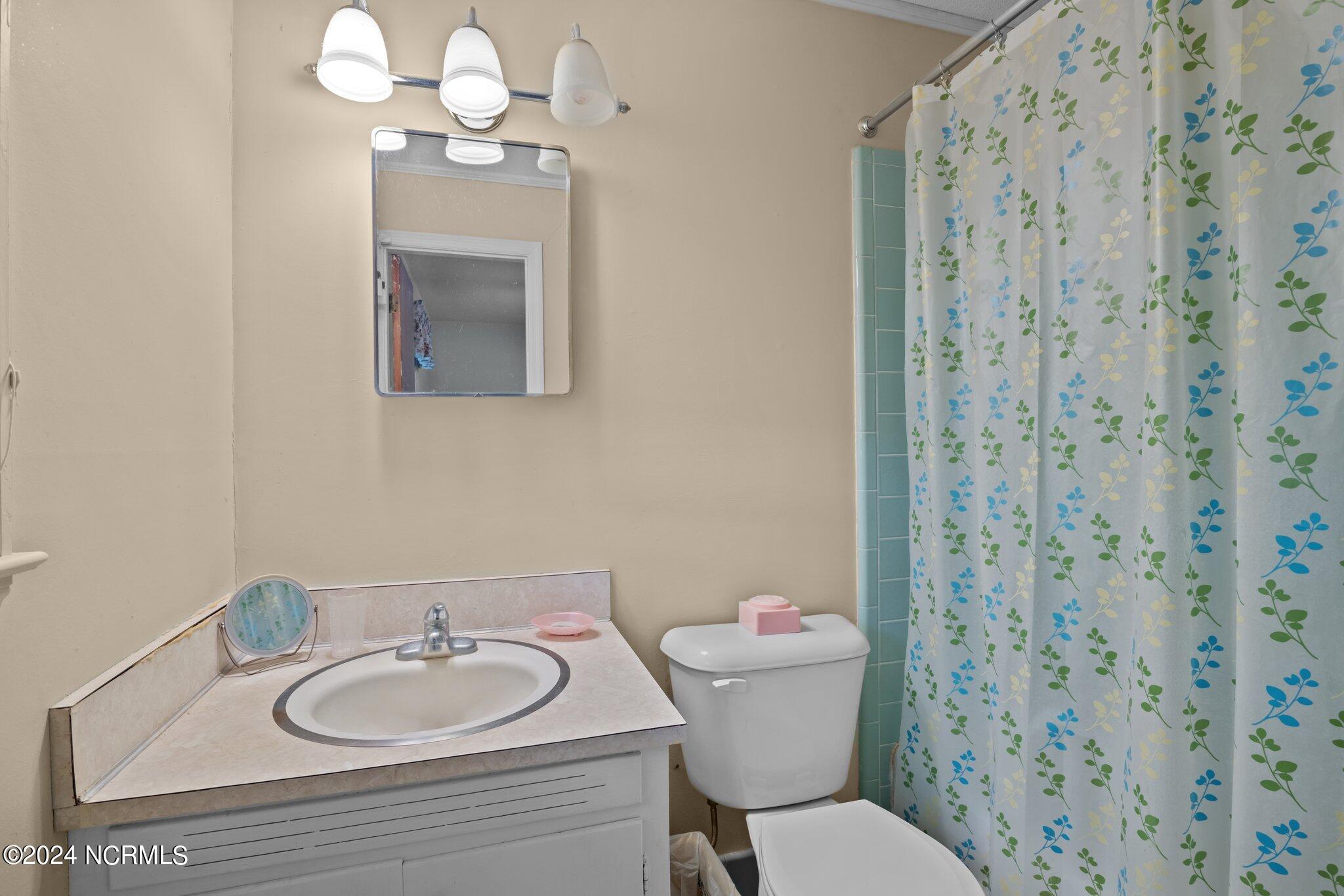 1210 Neuse Drive, Oriental, NC, 28571