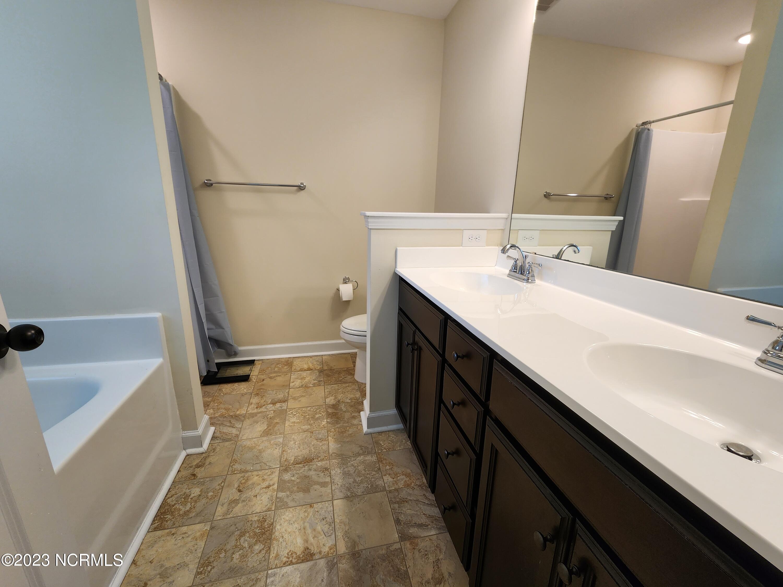 100559012 | Photo 18