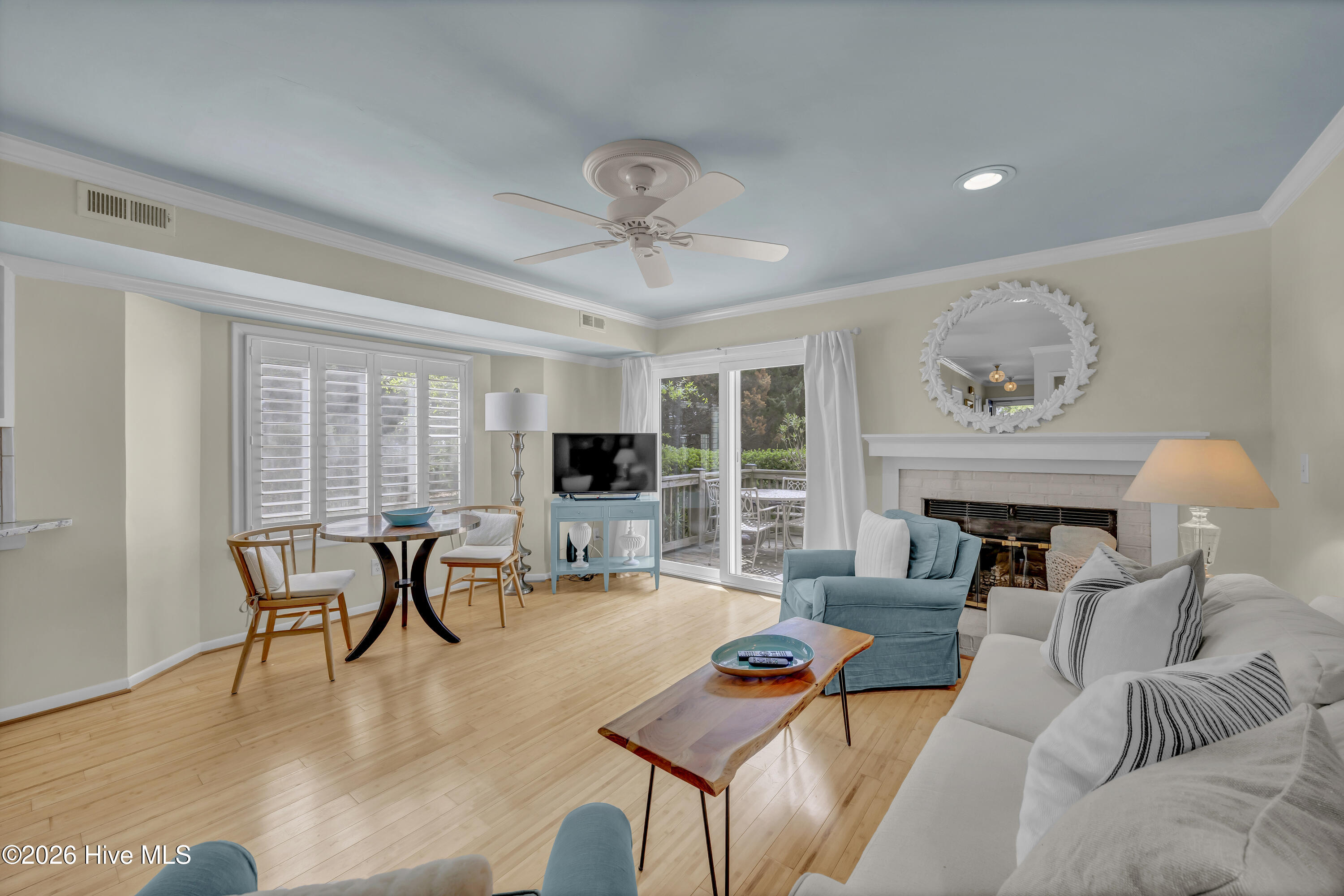 100567252 | Photo 12