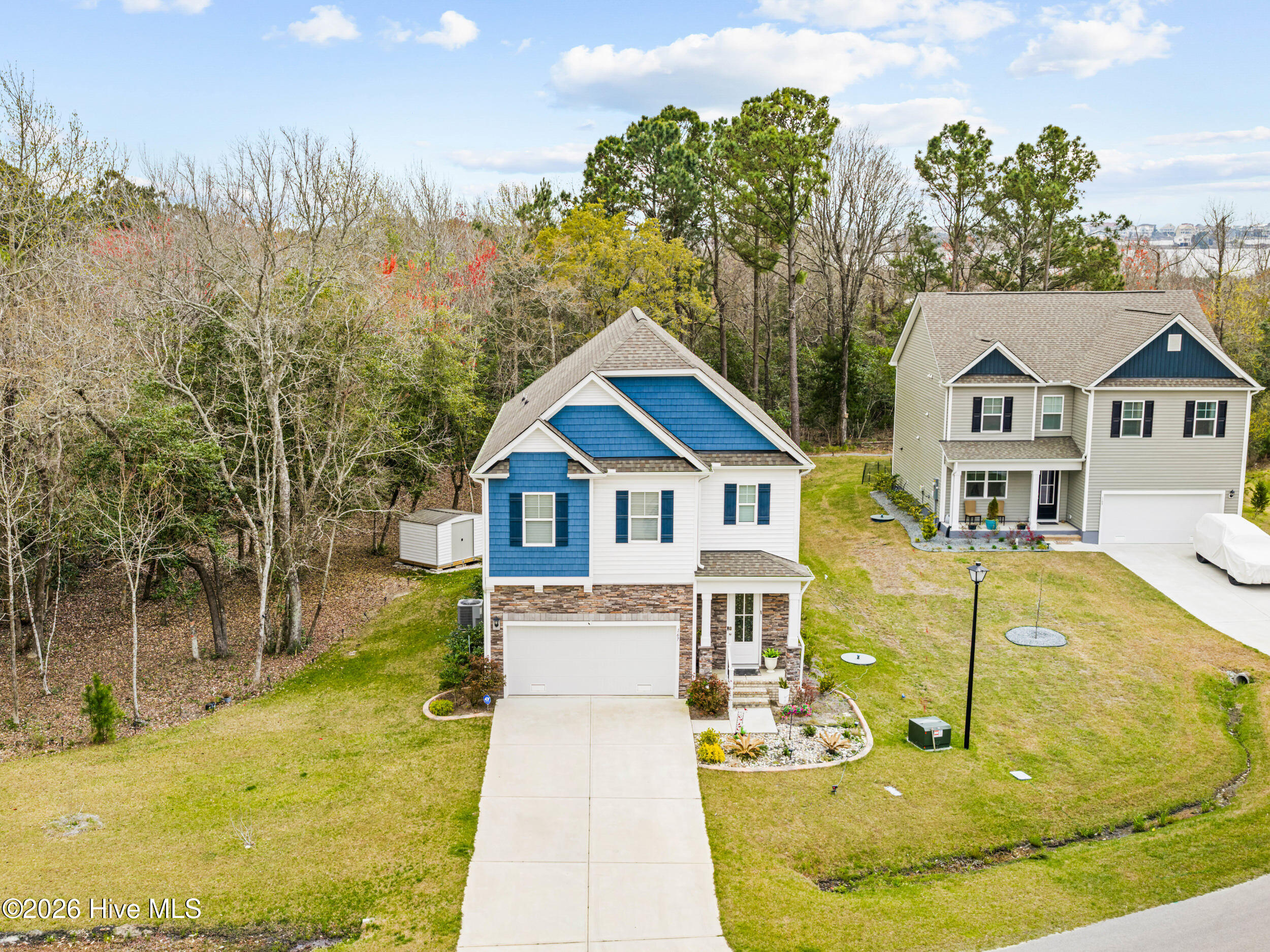 100562938 | Photo 59