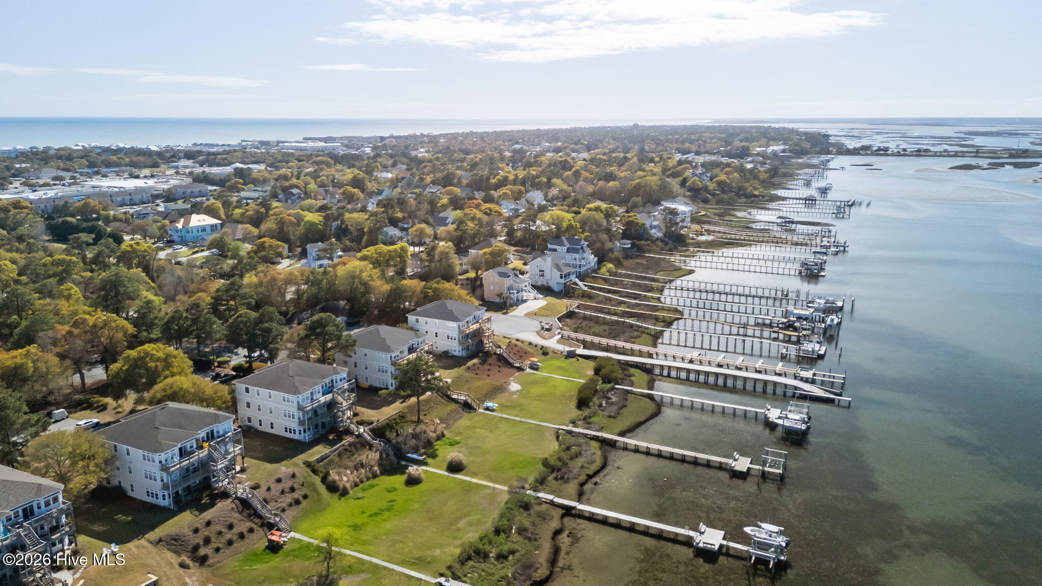 100565835 | Photo 49