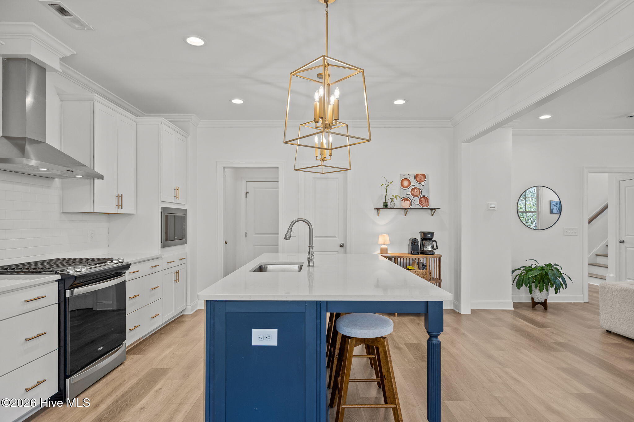 100552740 | Photo 15