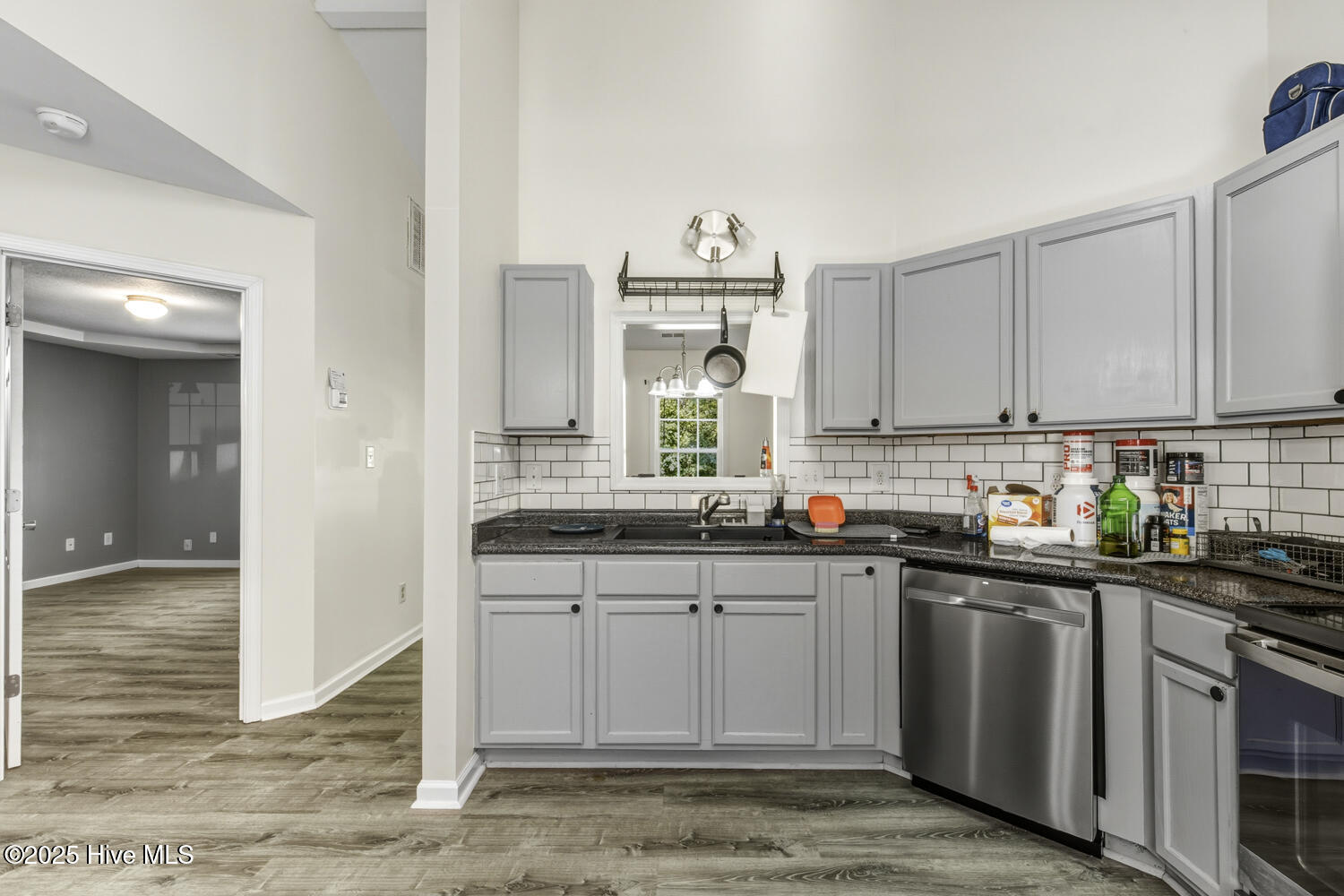 100539908 | Photo 12