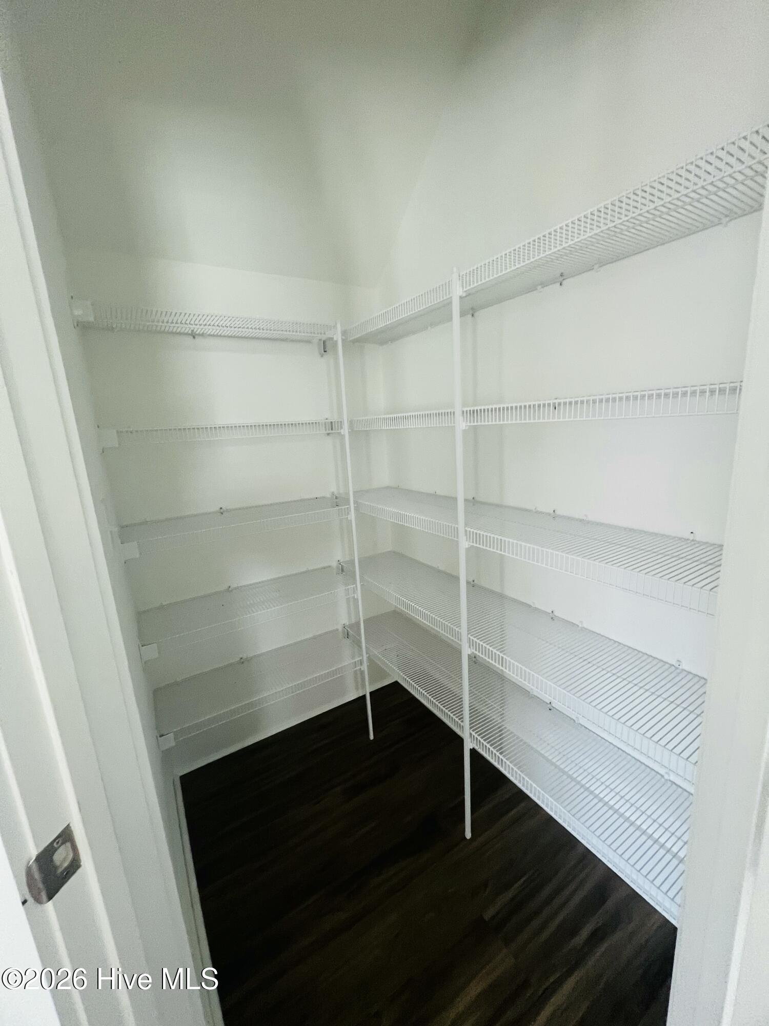 100559549 | Photo 13