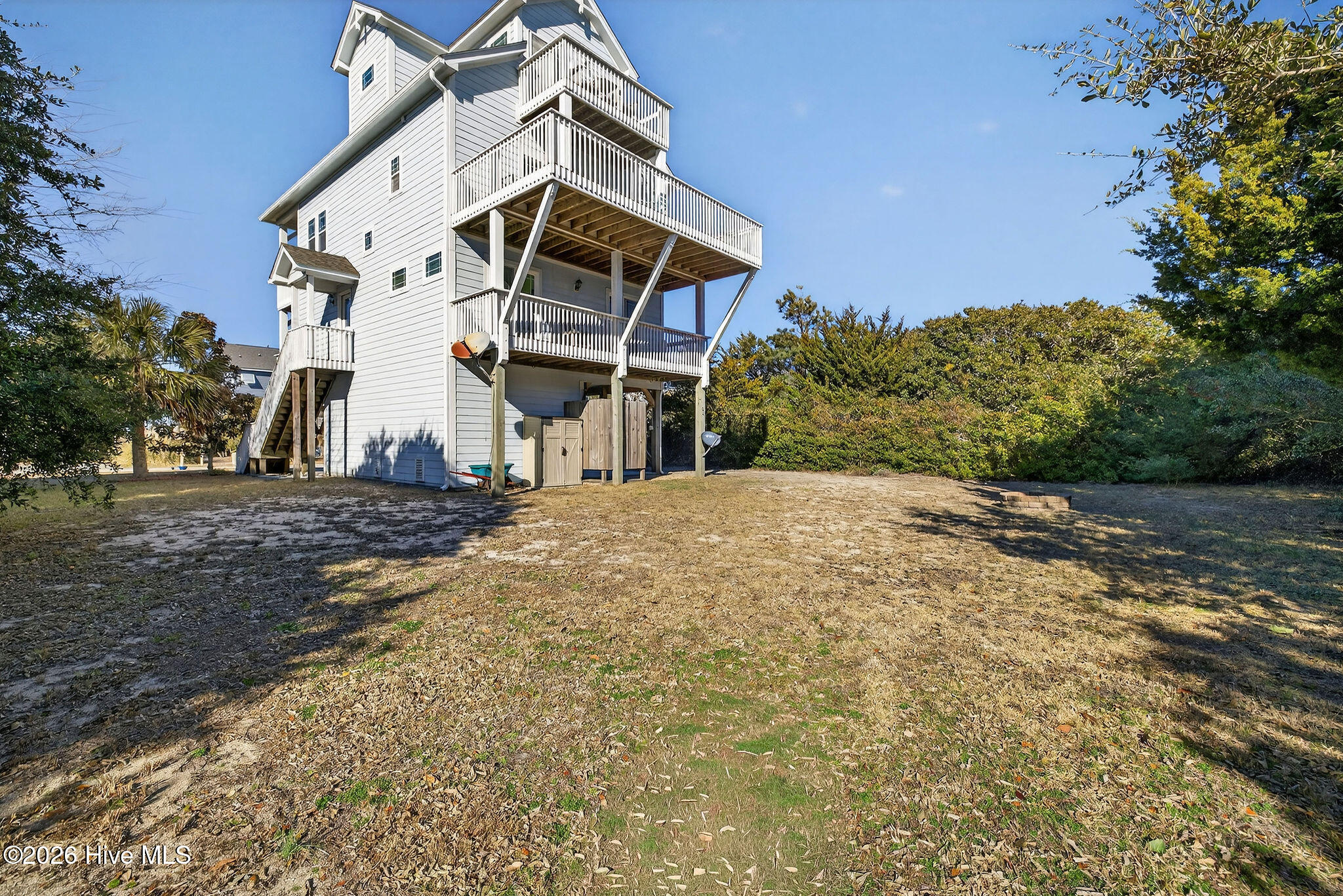 100549584 | Photo 78