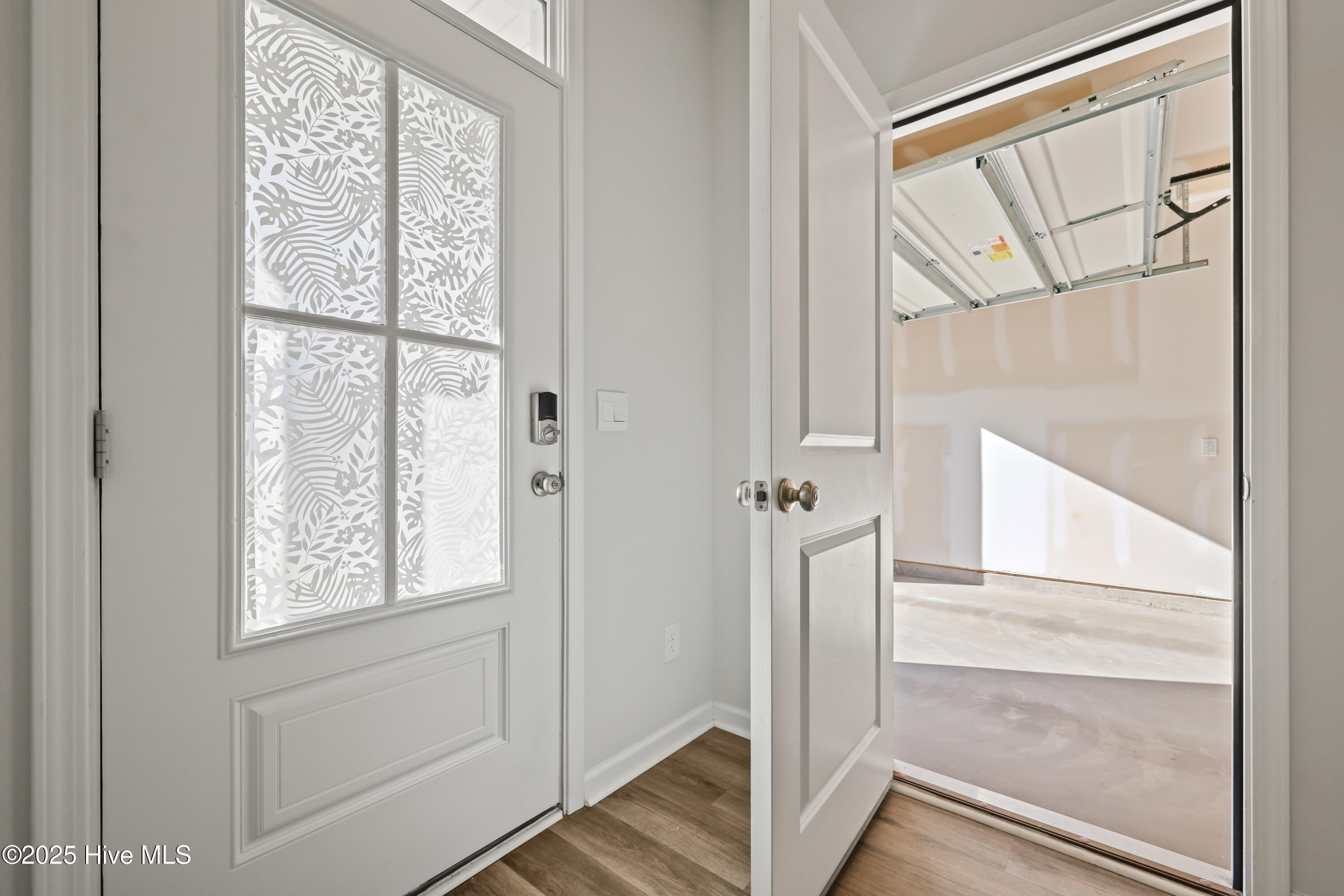 100546543 | Photo 39