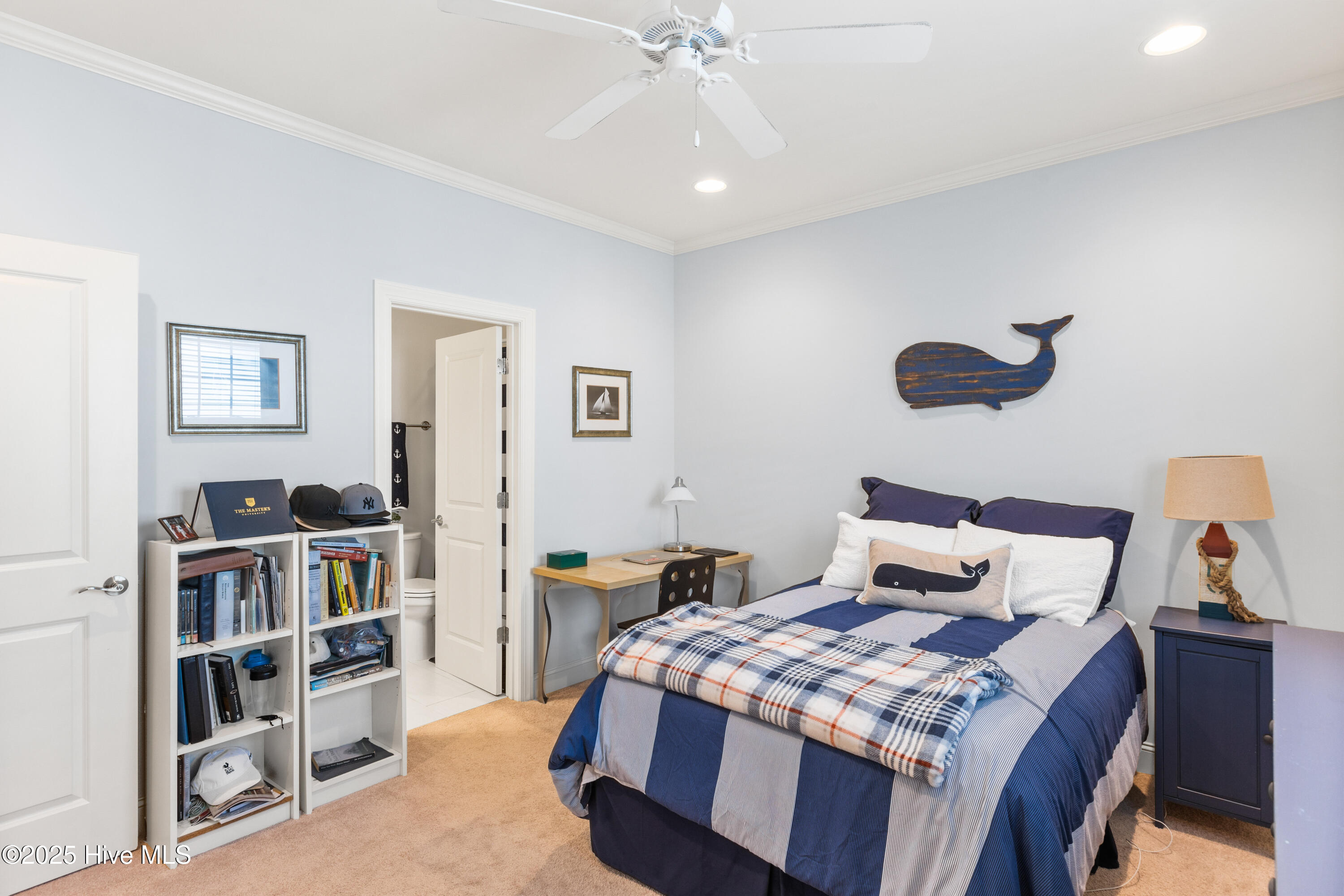 100559107 | Photo 38