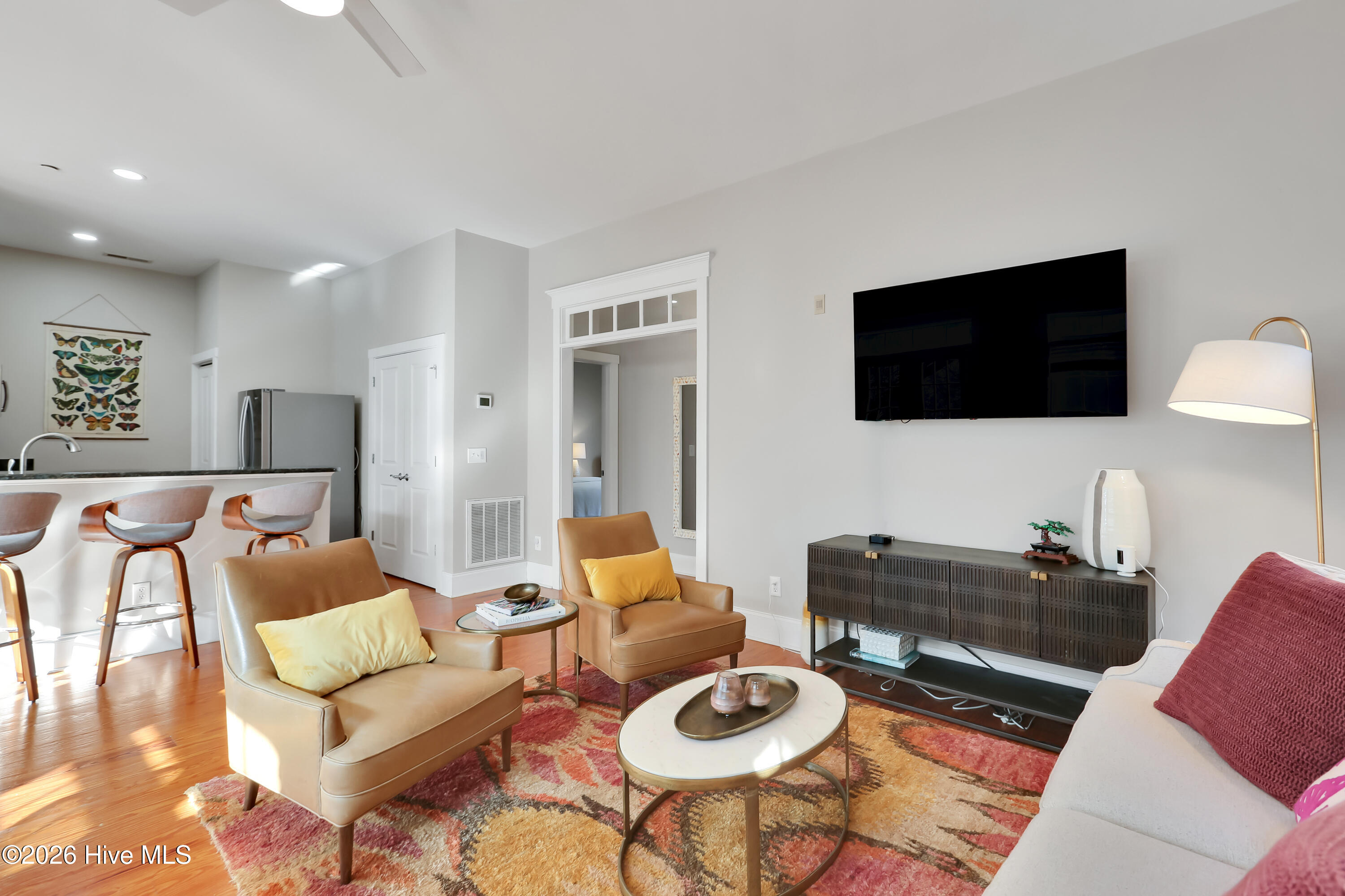 100553344 | Photo 20