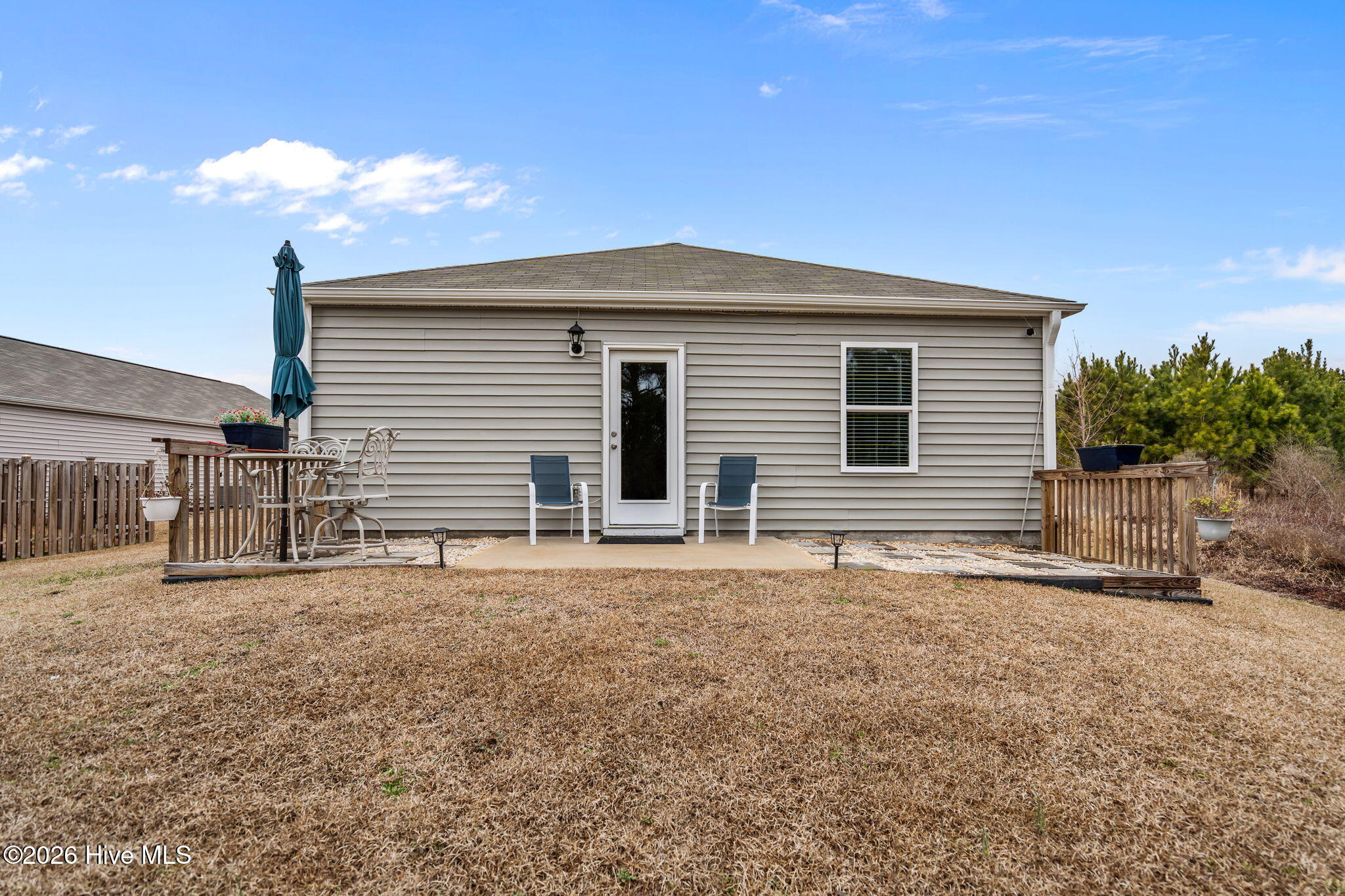 100555354 | Photo 51