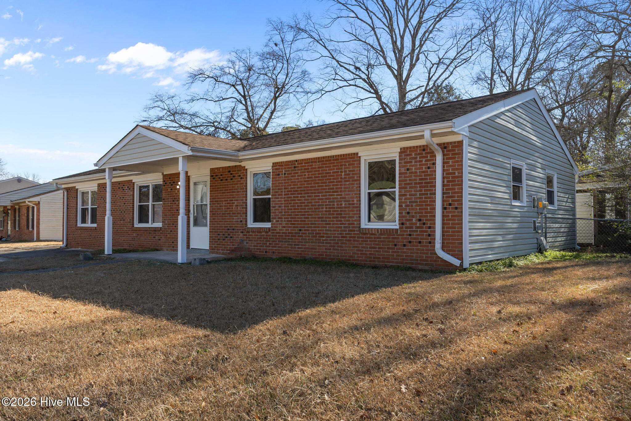 100549992 | Photo 24