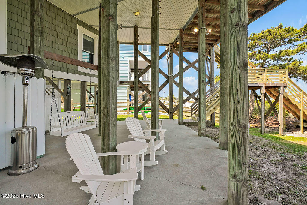 100508979 | Photo 101