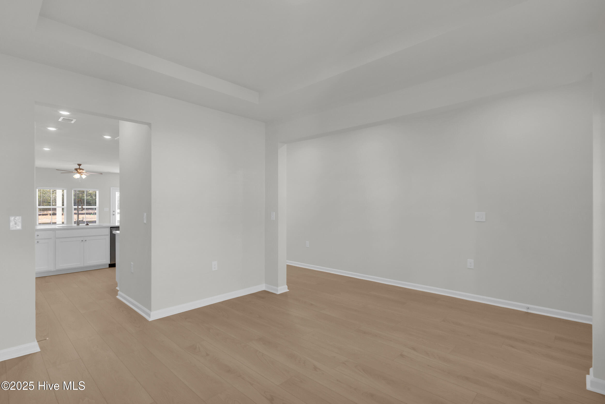 100546291 | Photo 10