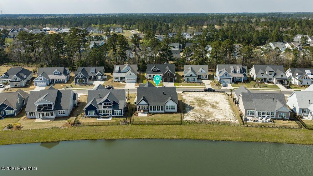 100564119 | Photo 58