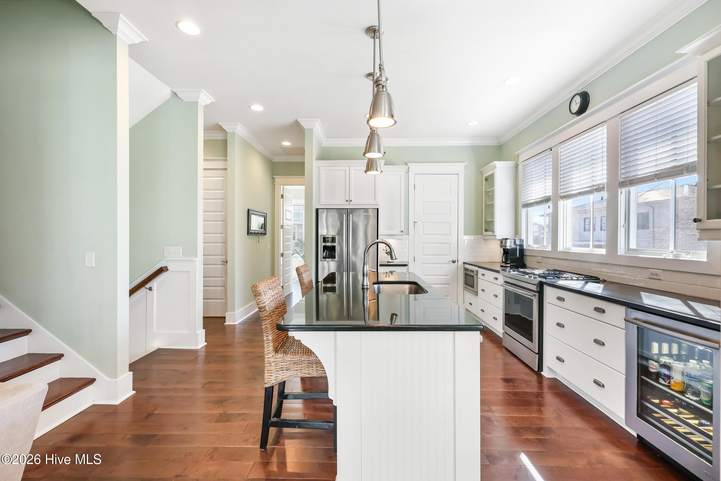 100553548 | Photo 19