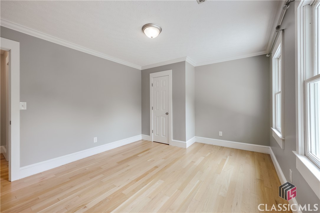 155 Hunters Pointe Drive