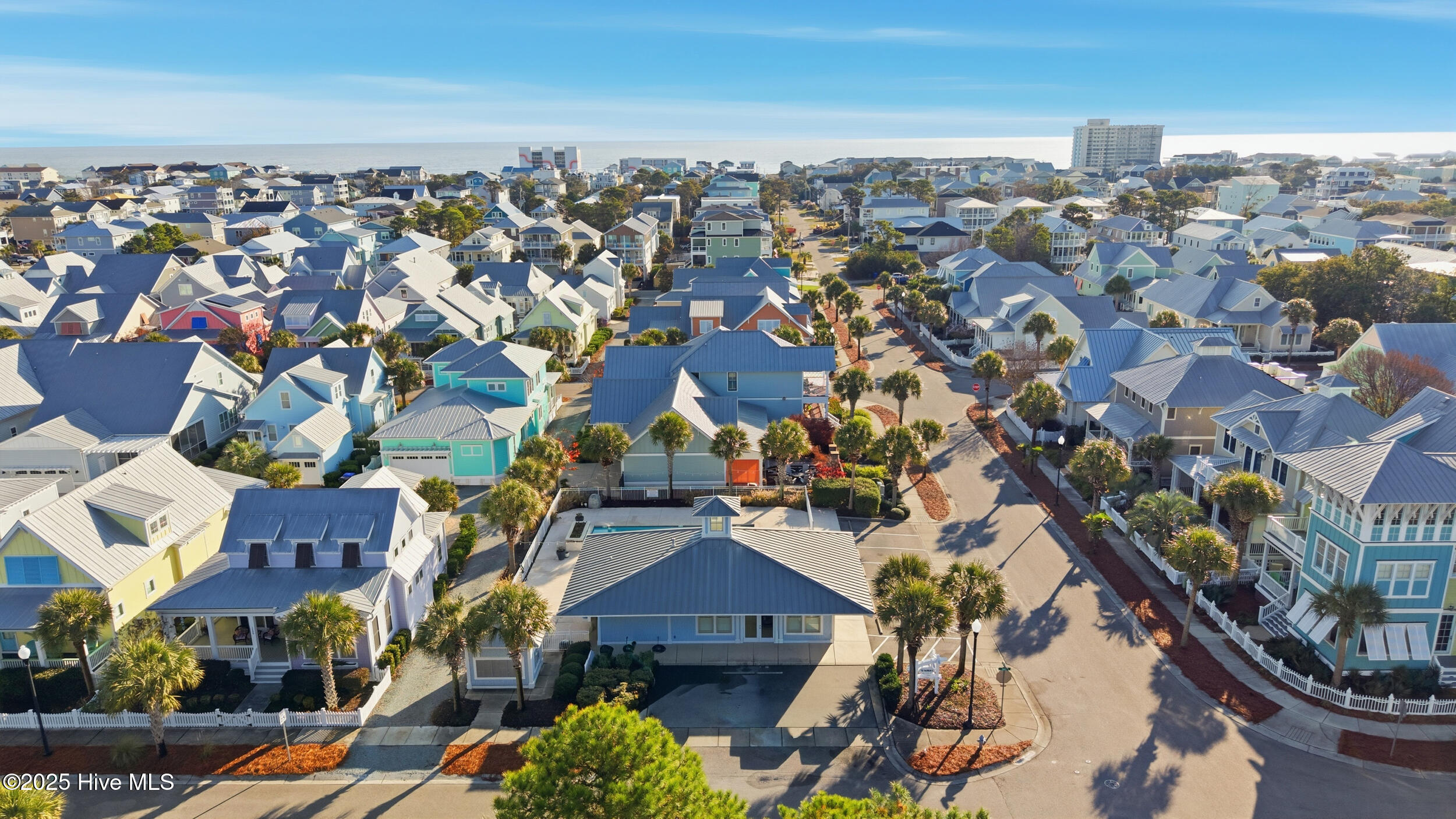 100543179 | Photo 79