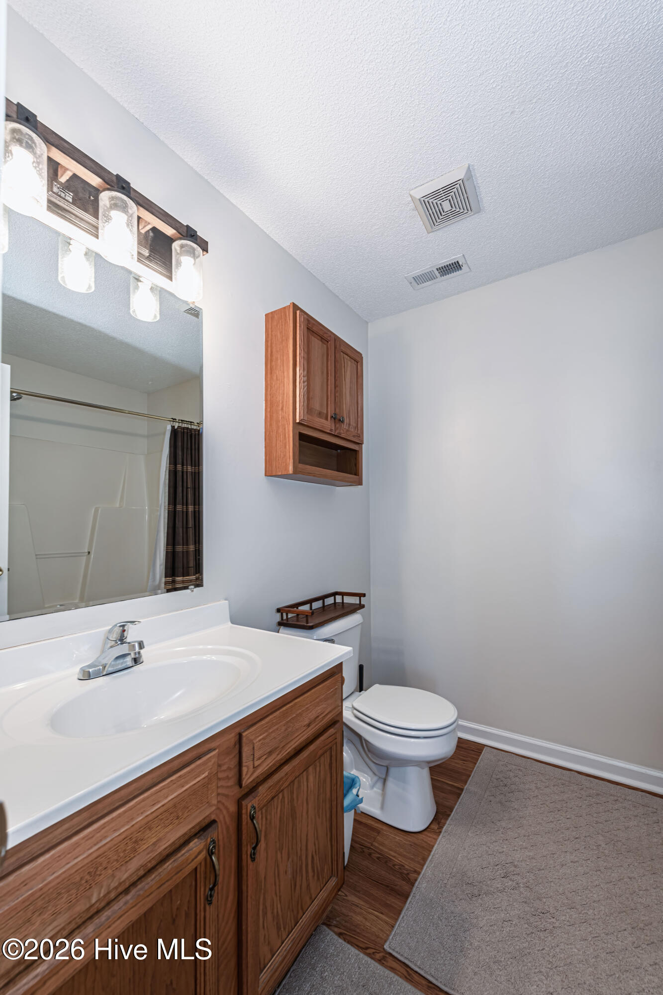 100550368 | Photo 24