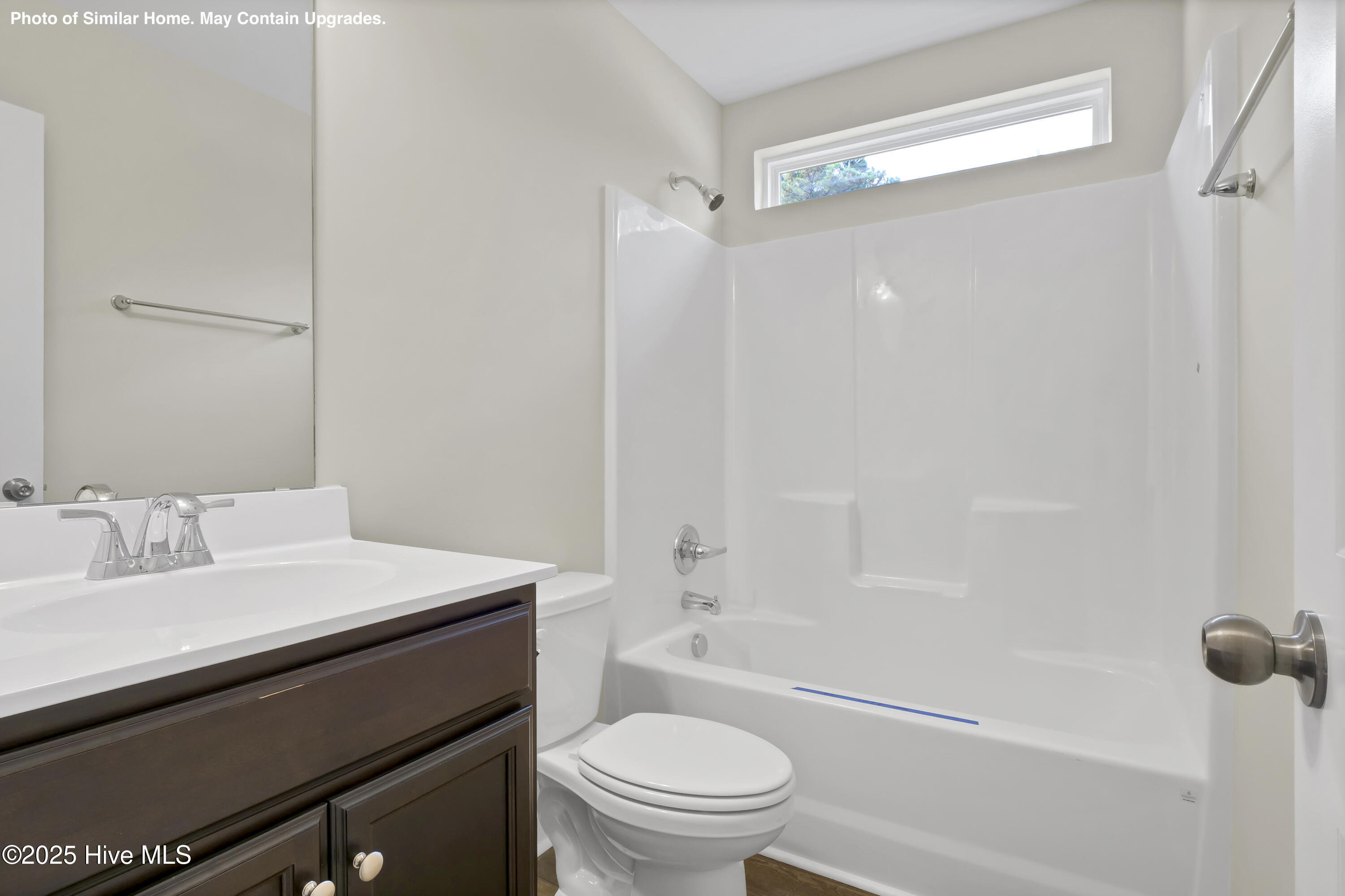 100542873 | Photo 12