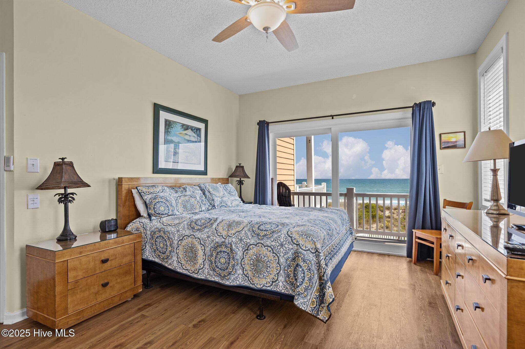 100515431 | Photo 41