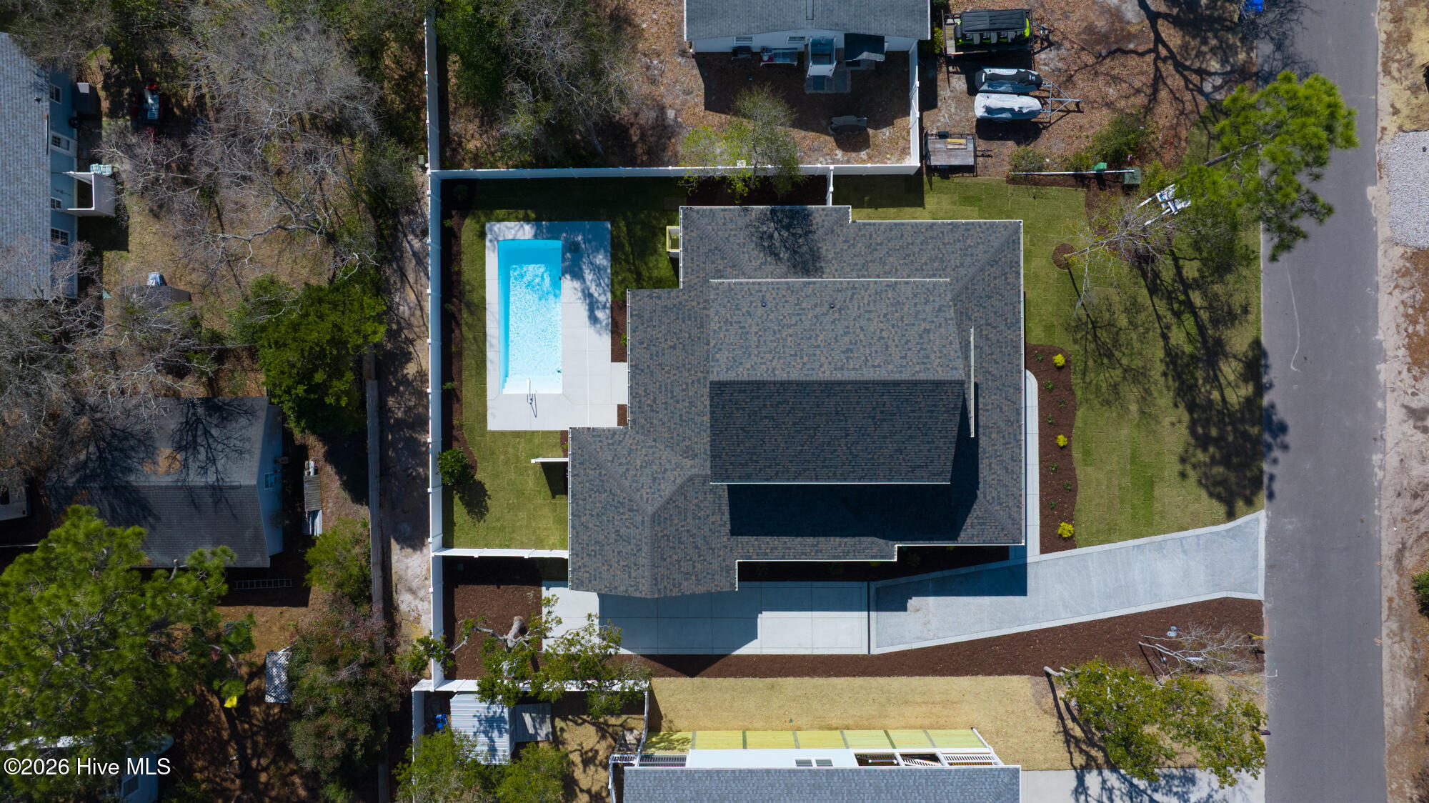 100516675 | Photo 86